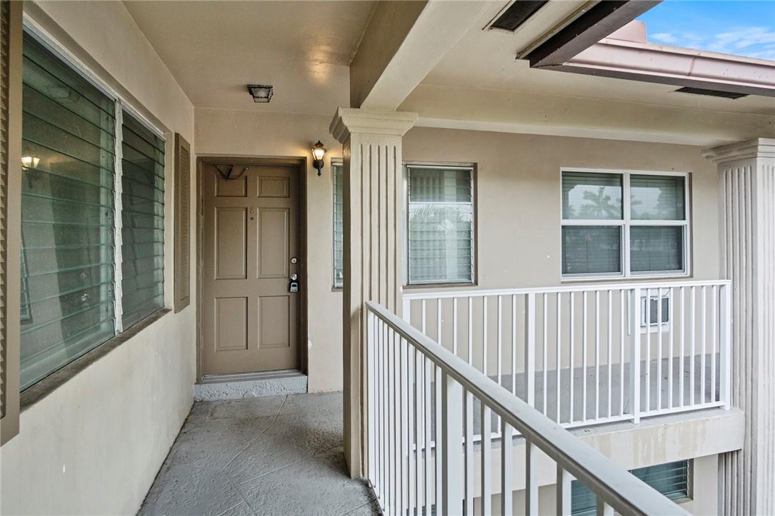 2130 NE 42ND #8, Lighthouse Point FL 33064