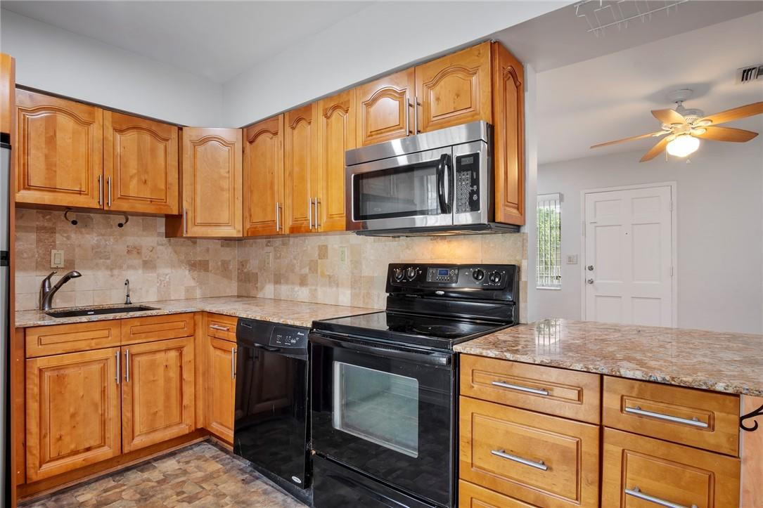 2130 NE 42ND #8, Lighthouse Point FL 33064