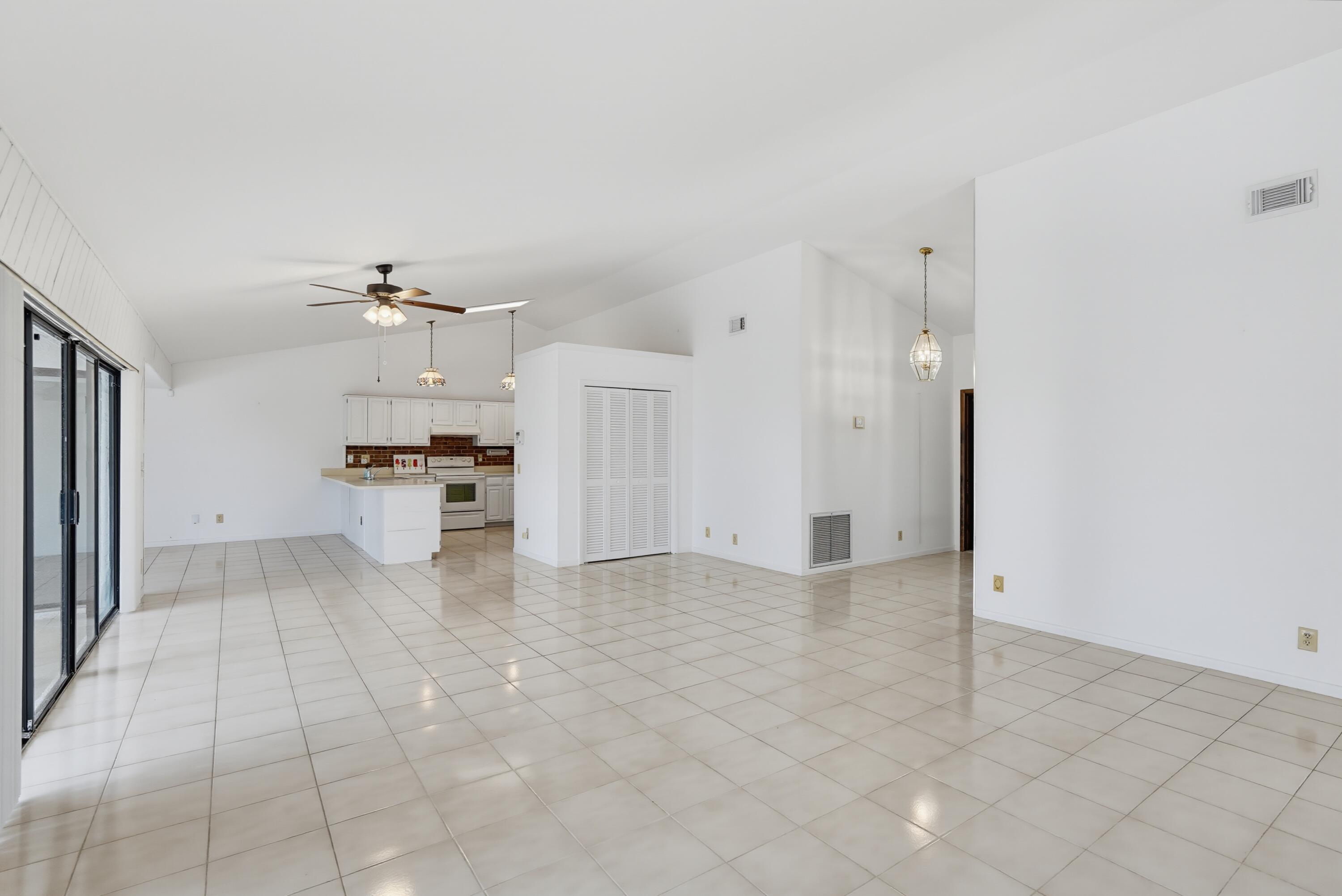 6846 BIANCHINI, Boca Raton FL 33433