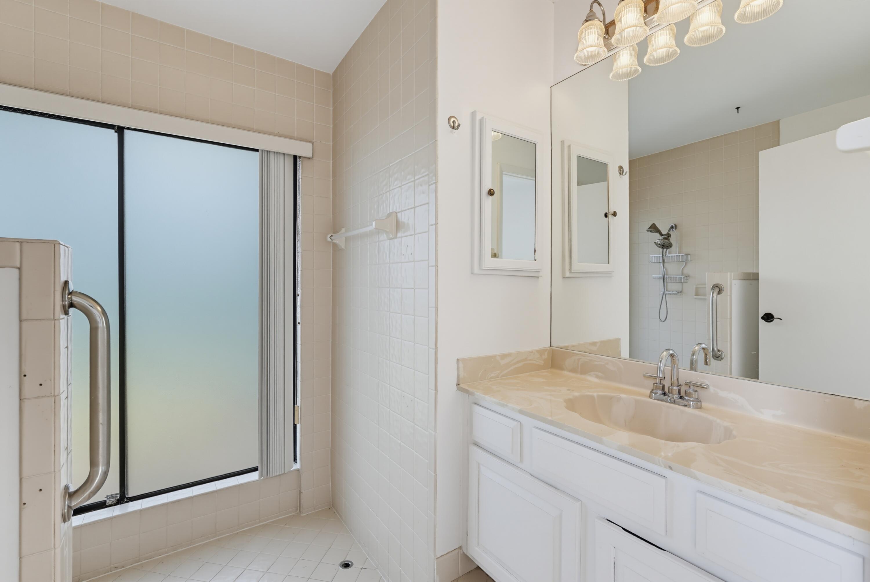 6846 BIANCHINI, Boca Raton FL 33433
