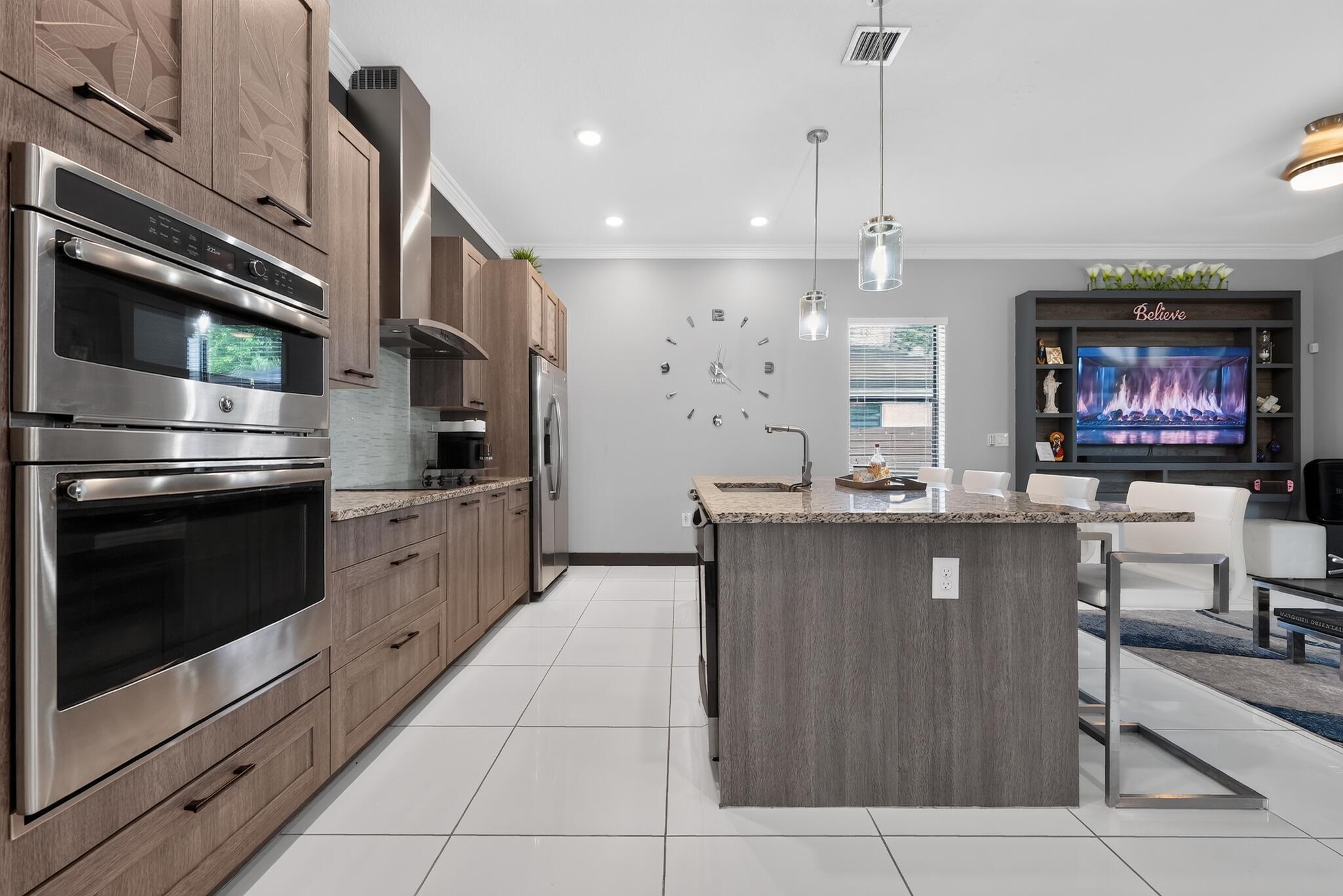 9023 NW 161ST, Miami Lakes FL 33018
