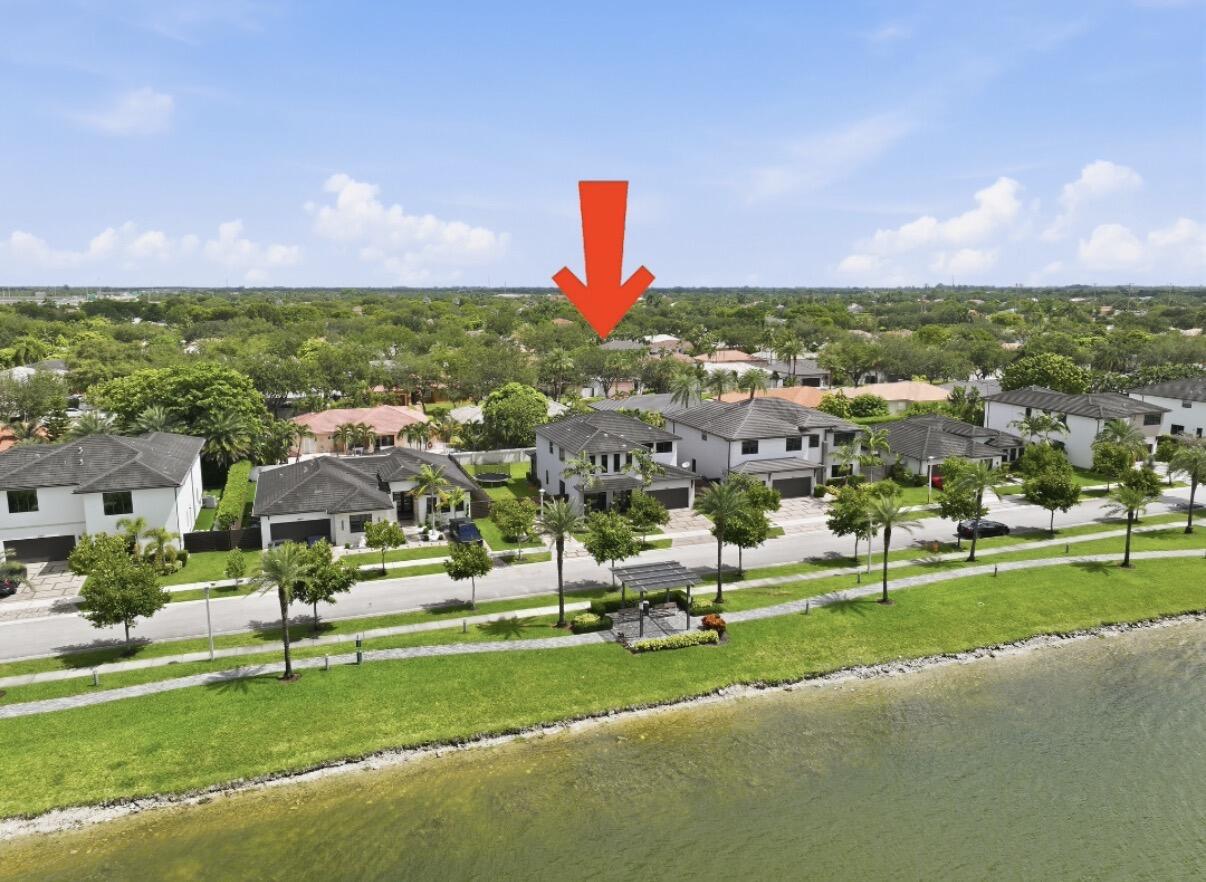 9023 NW 161ST, Miami Lakes FL 33018