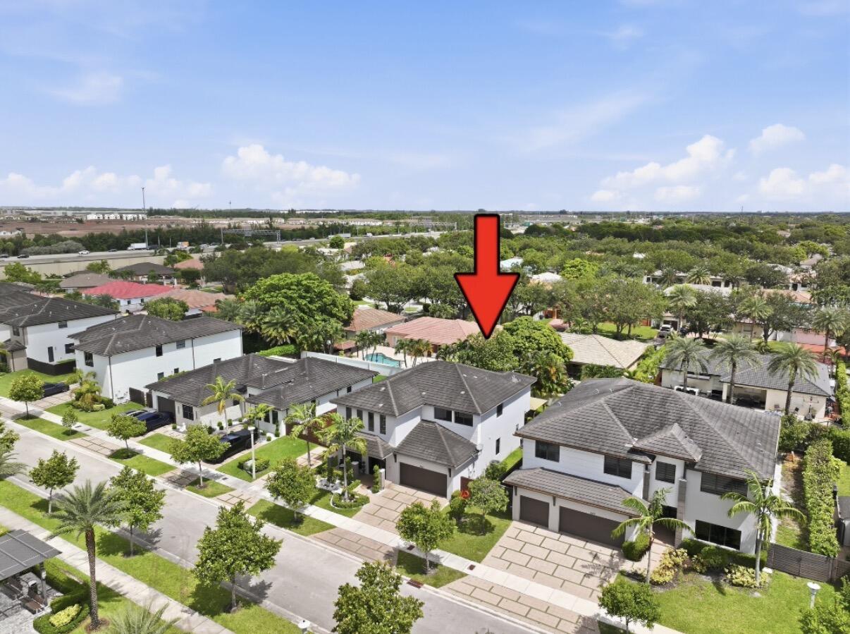 9023 NW 161ST, Miami Lakes FL 33018