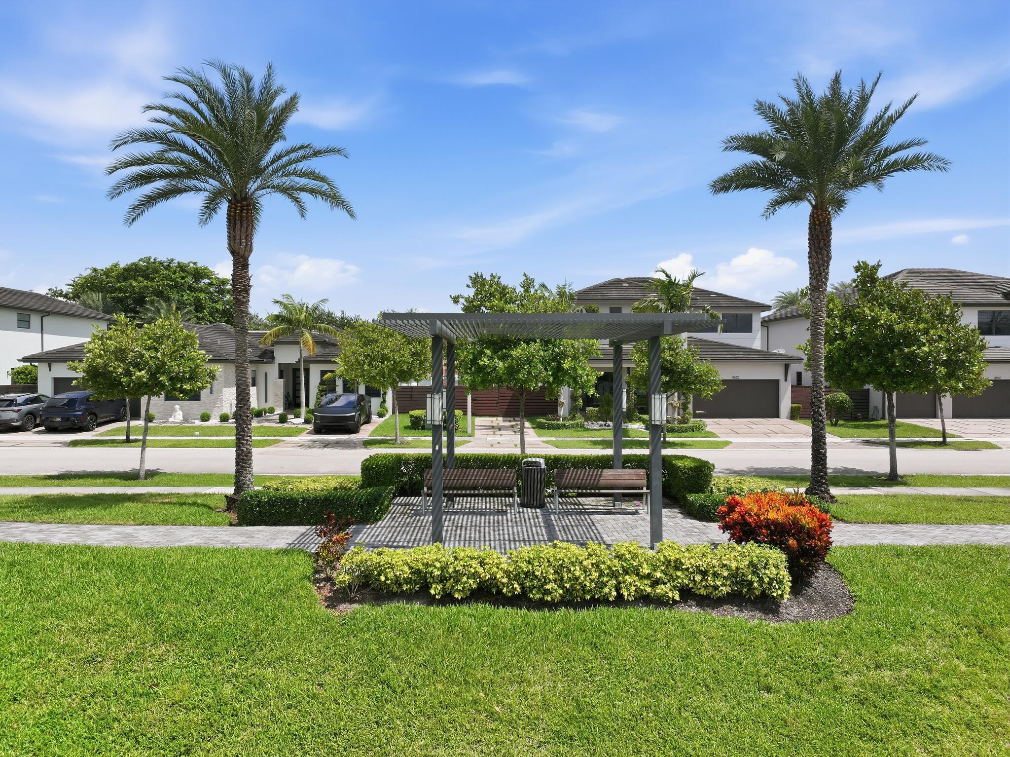 9023 NW 161ST, Miami Lakes FL 33018