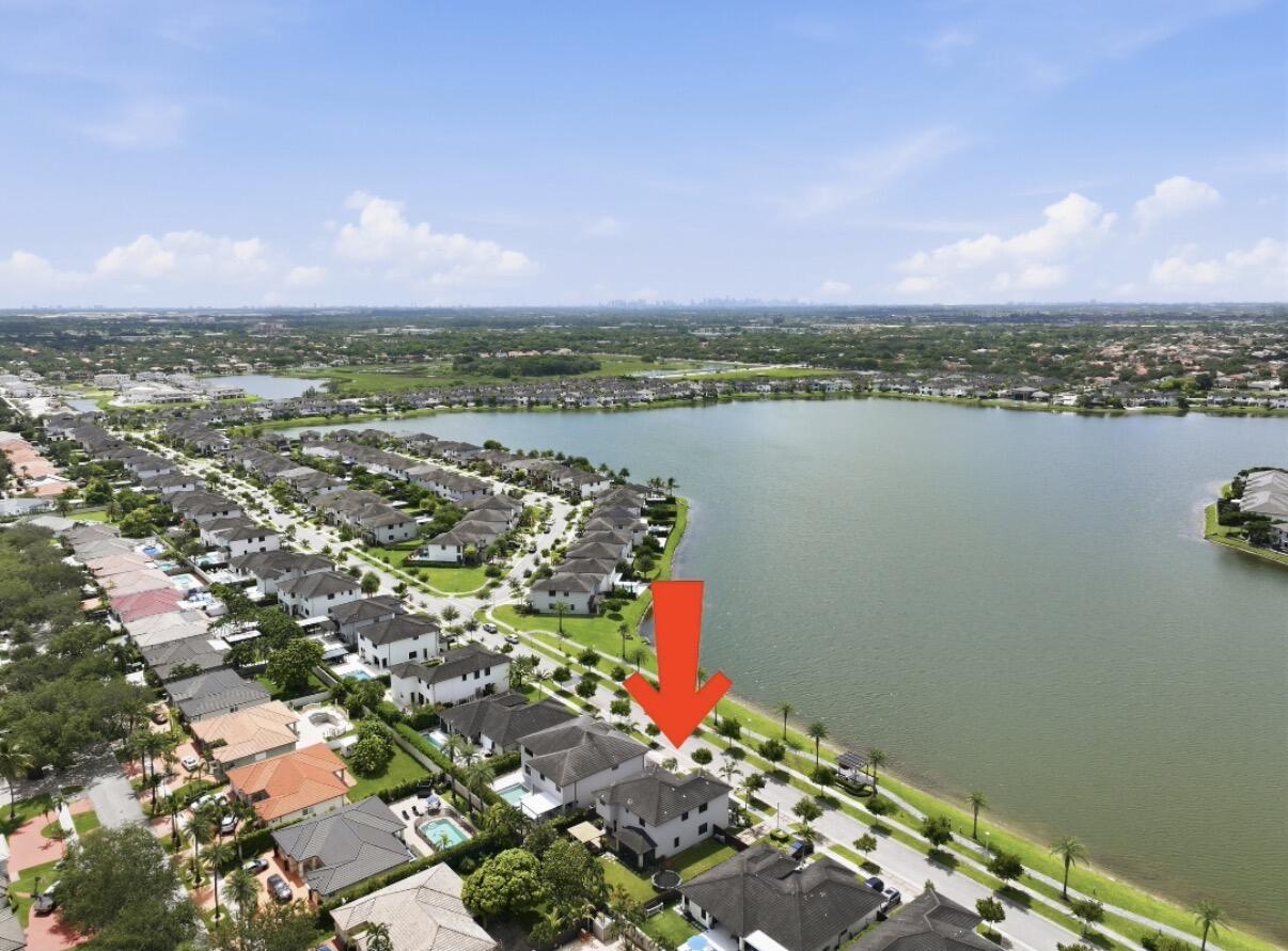 9023 NW 161ST, Miami Lakes FL 33018