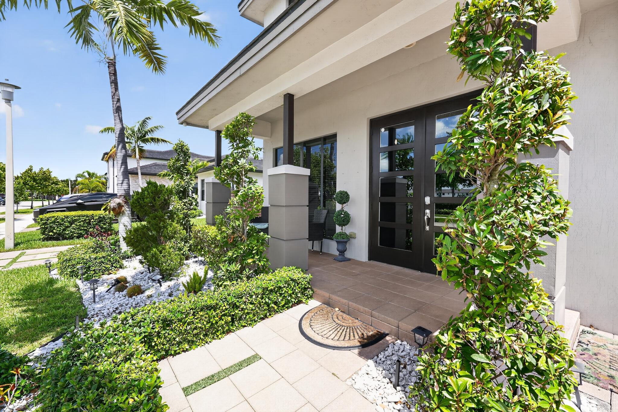 9023 NW 161ST, Miami Lakes FL 33018