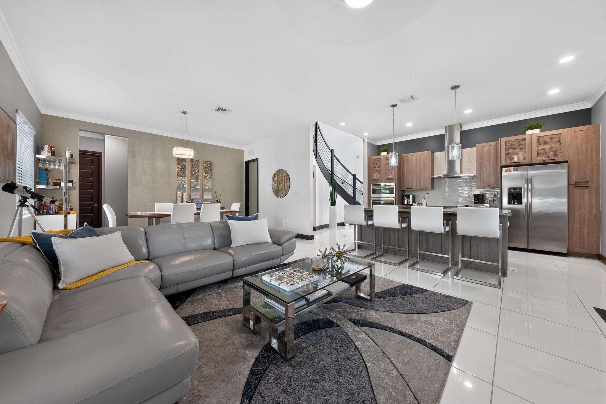 9023 NW 161ST, Miami Lakes FL 33018