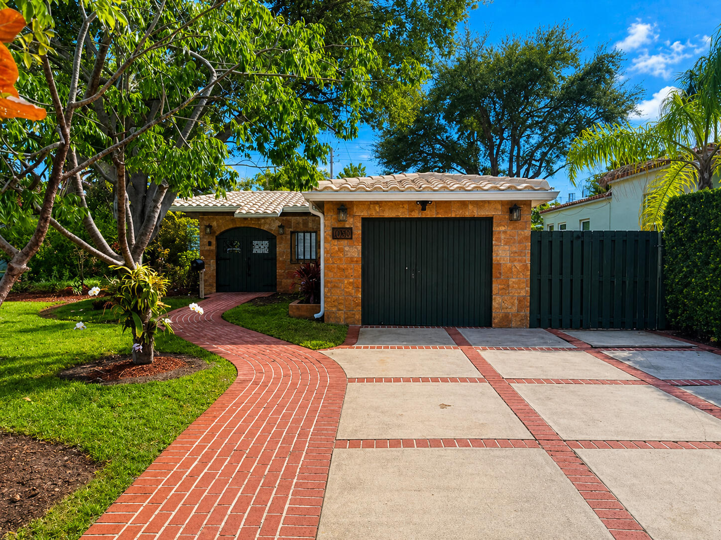 800 SE 11TH, Fort Lauderdale FL 33316