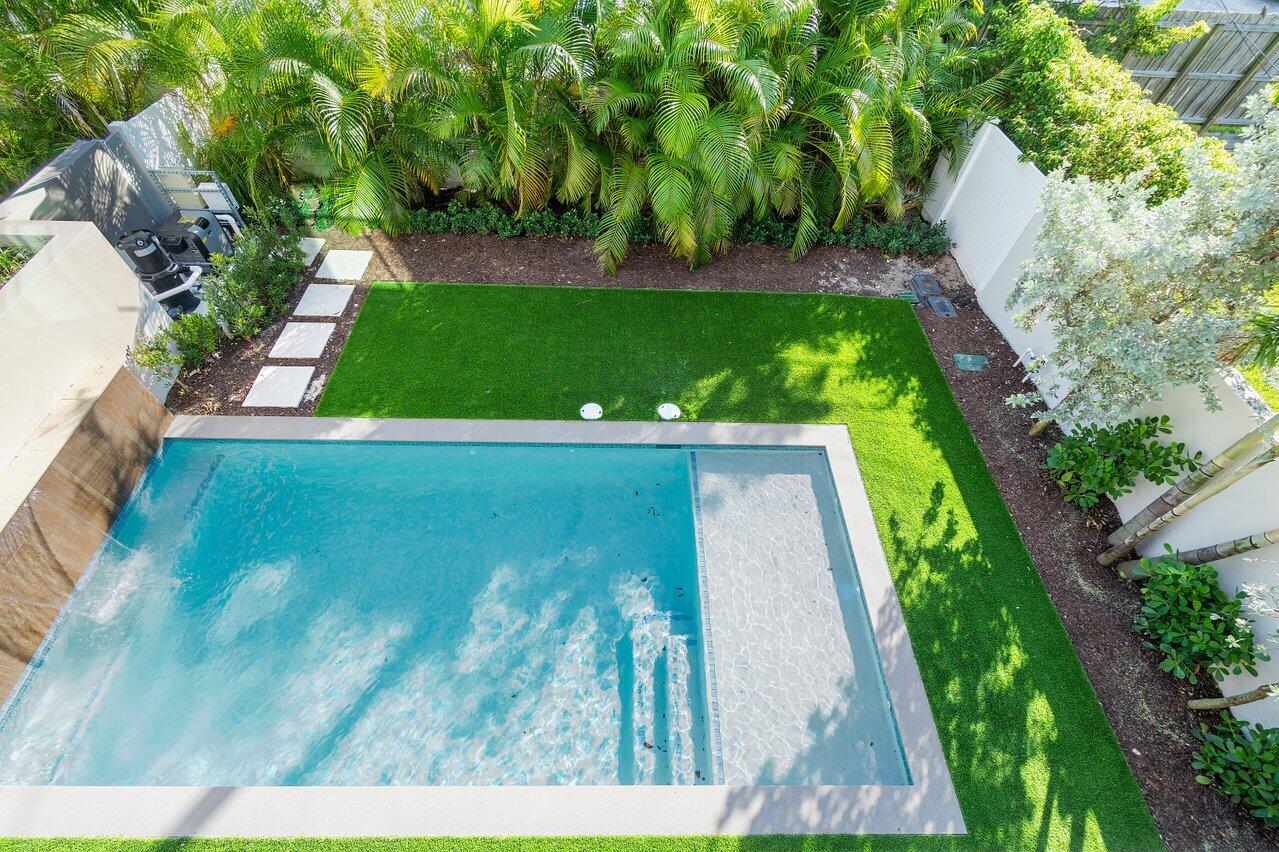 130 NE Wavecrest, Boca Raton FL 33432