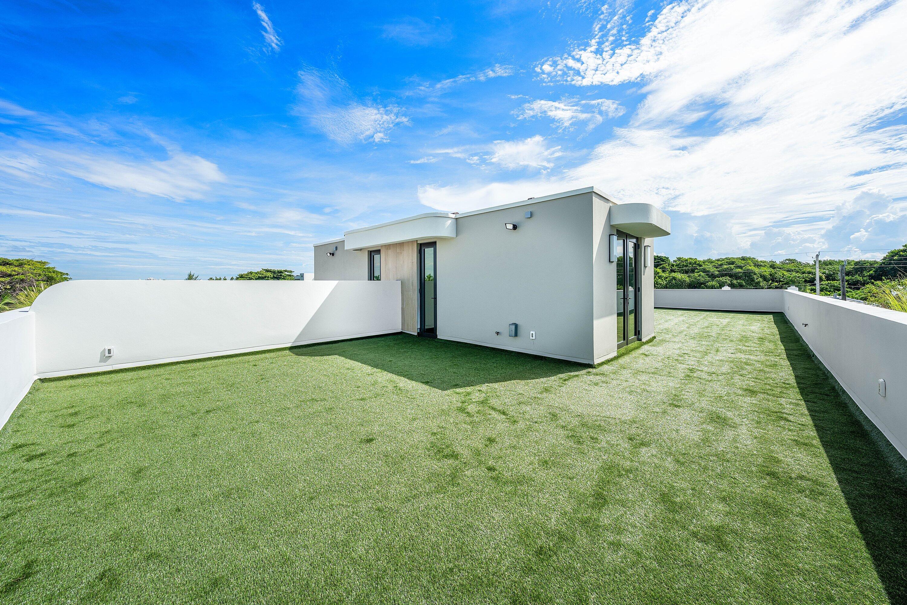 130 NE Wavecrest, Boca Raton FL 33432