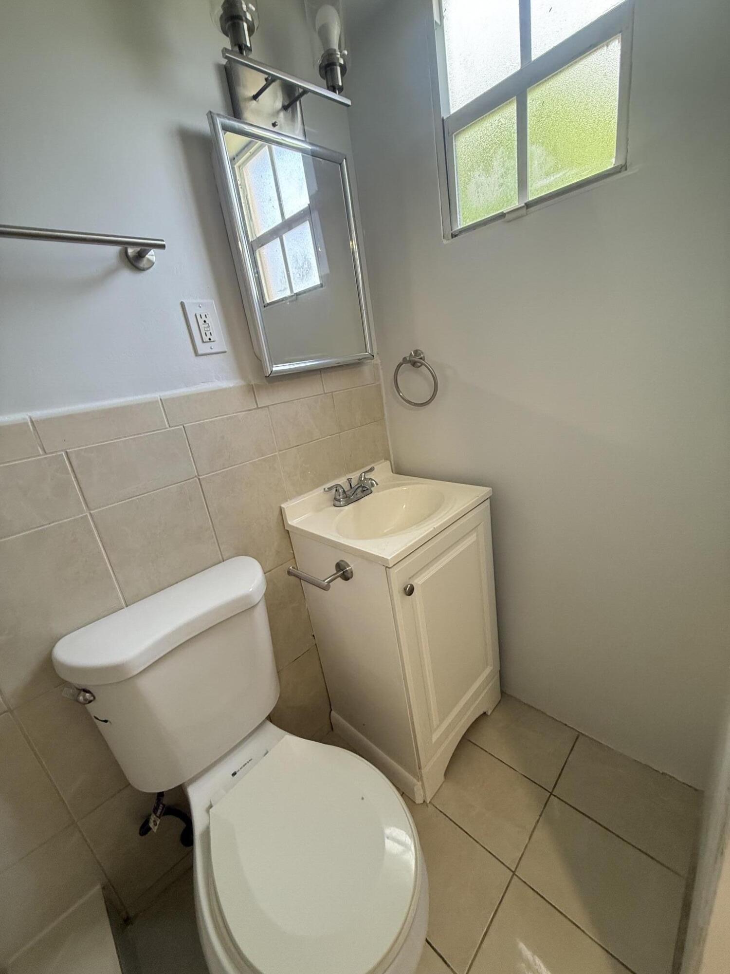 3830 DAVIS, Palm Springs FL 33461