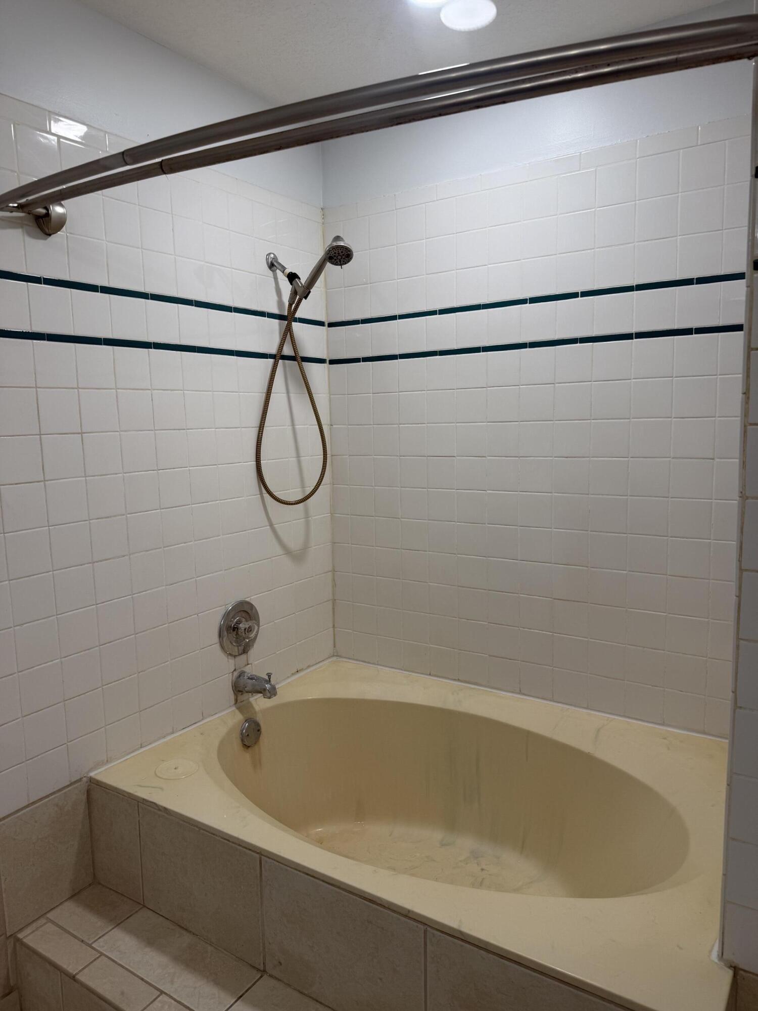 3830 DAVIS, Palm Springs FL 33461