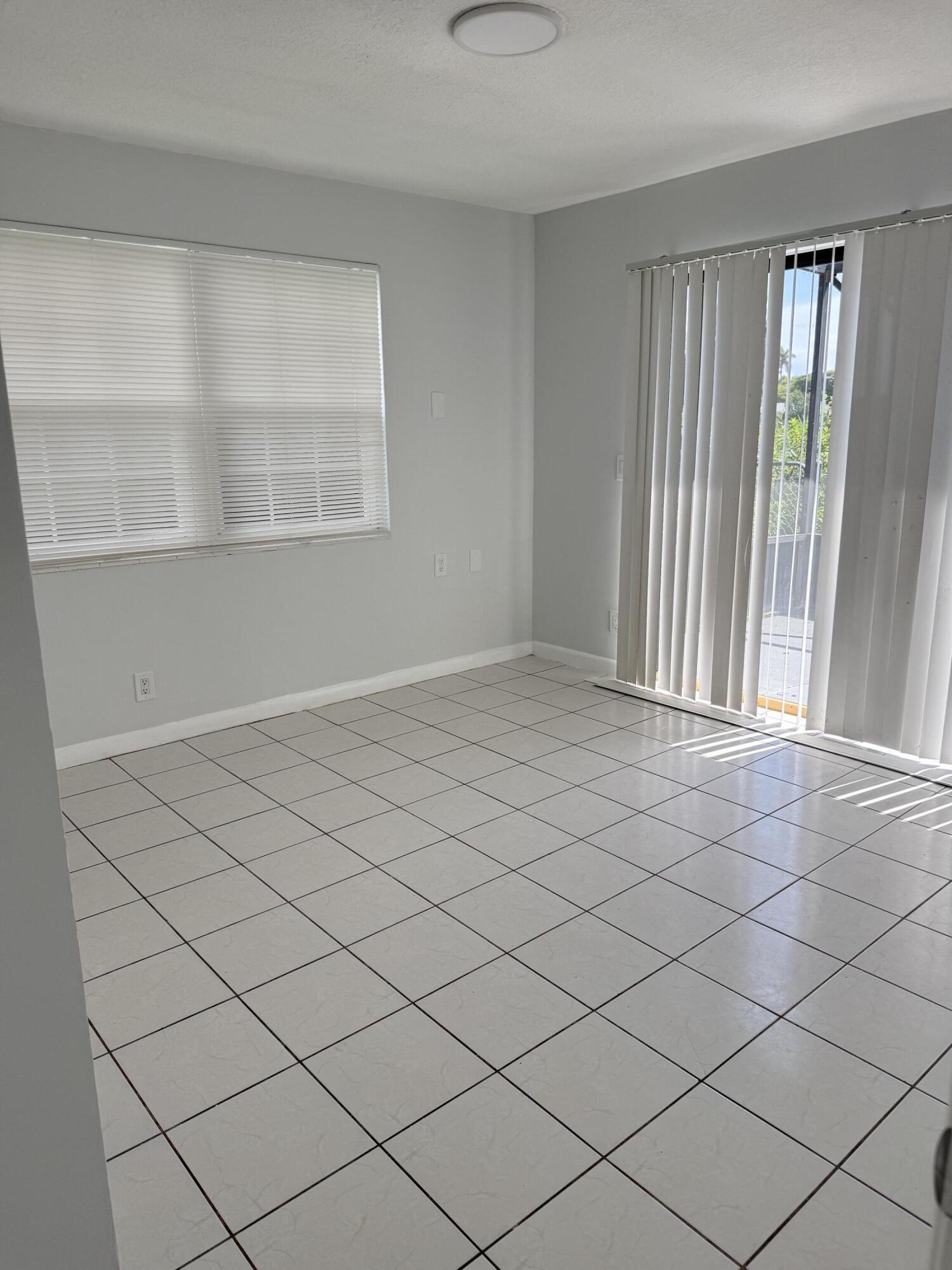 3830 DAVIS, Palm Springs FL 33461