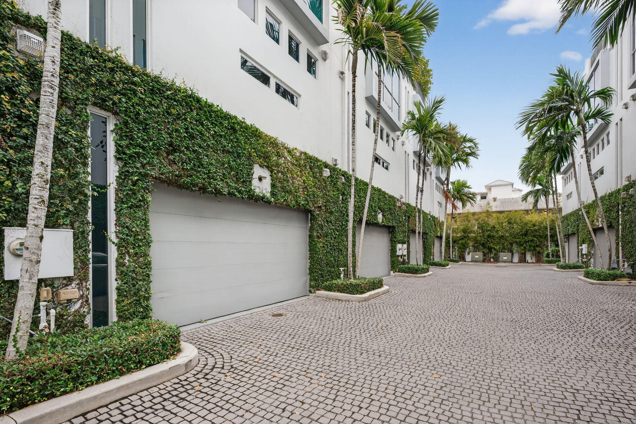 2743 NE 1ST, Pompano Beach FL 33062