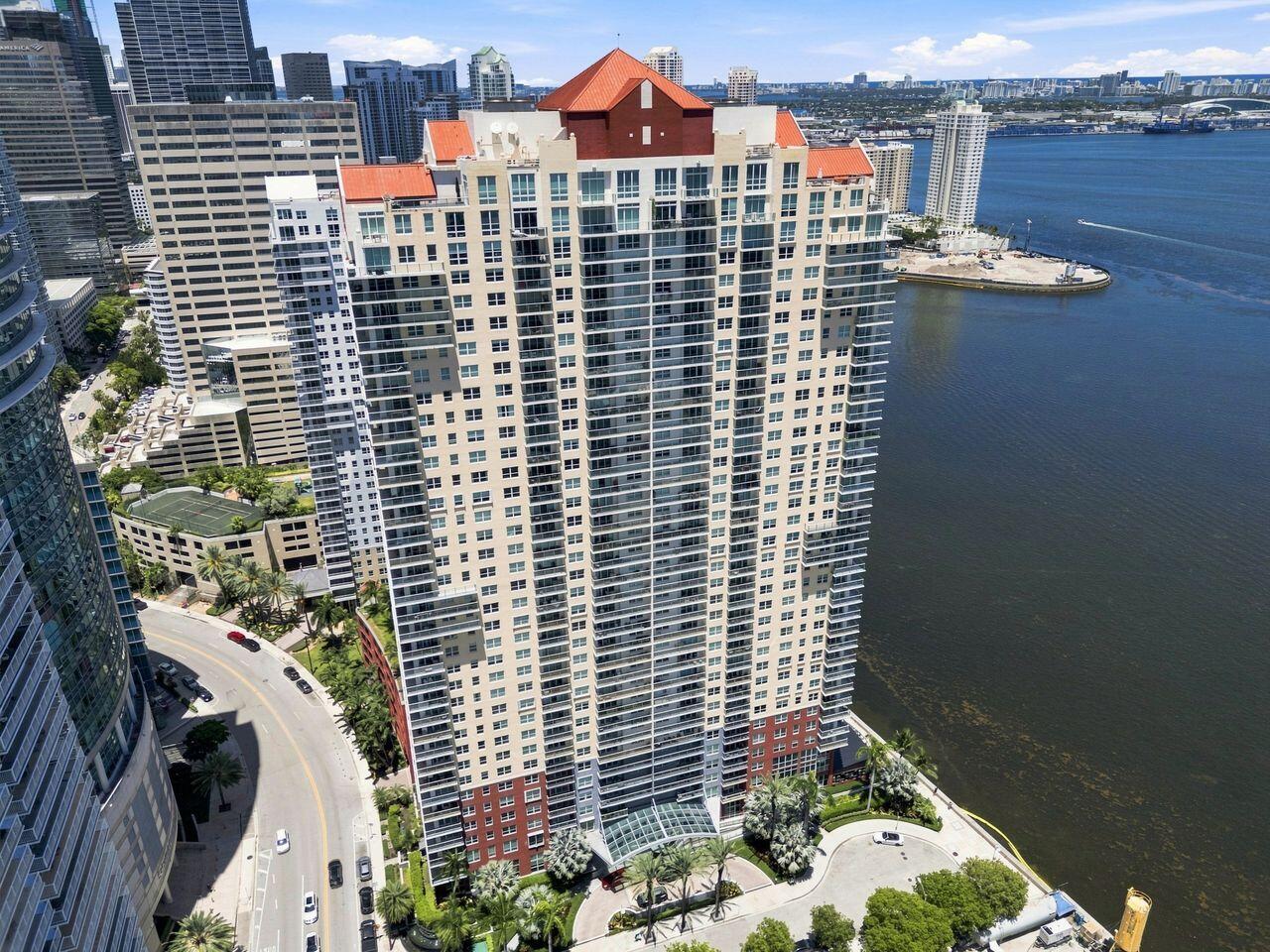 1155 BRICKELL BAY #2802, Miami FL 33131