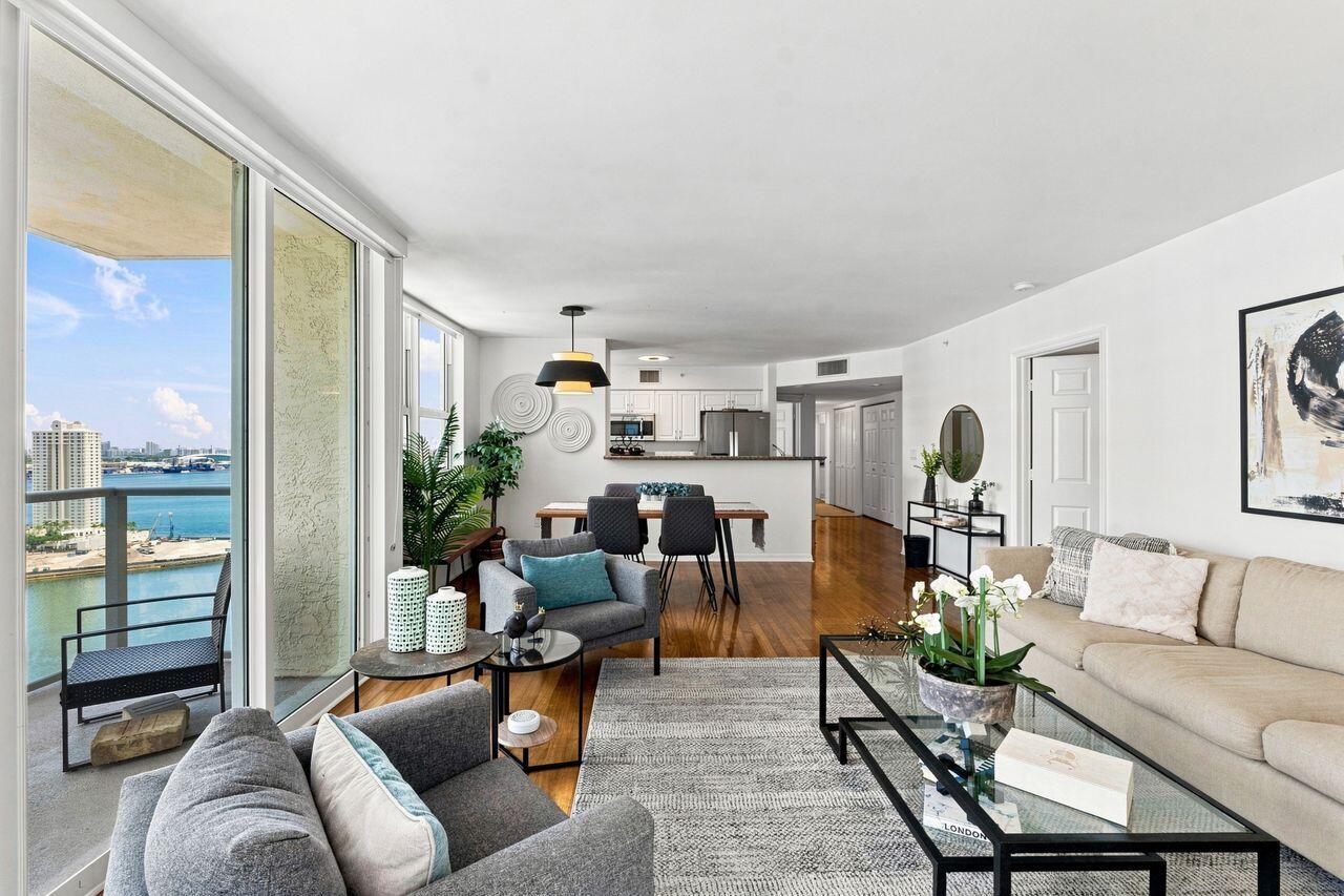 1155 BRICKELL BAY #2802, Miami FL 33131