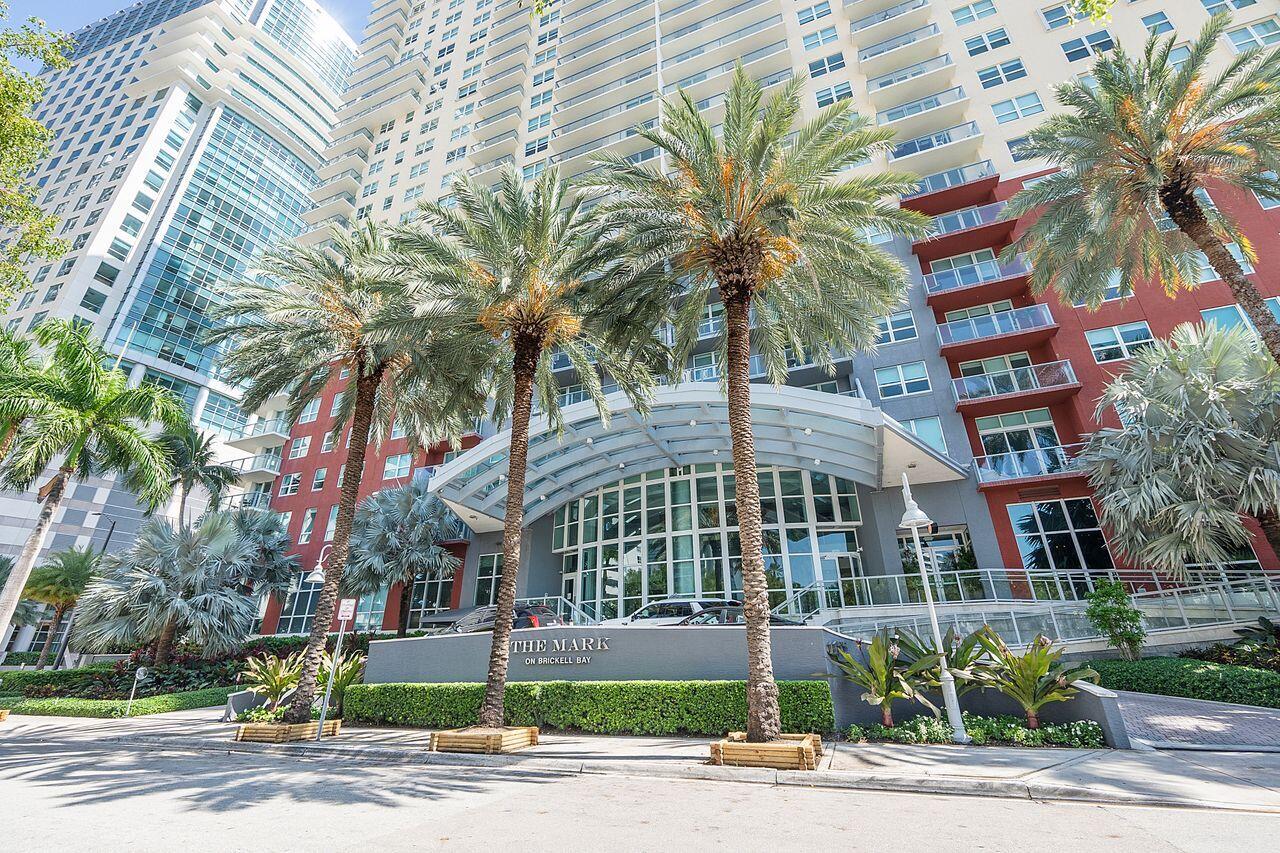 1155 BRICKELL BAY #2802, Miami FL 33131