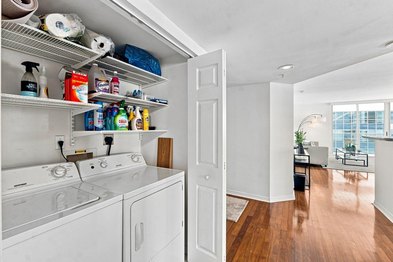 1155 BRICKELL BAY #2802, Miami FL 33131