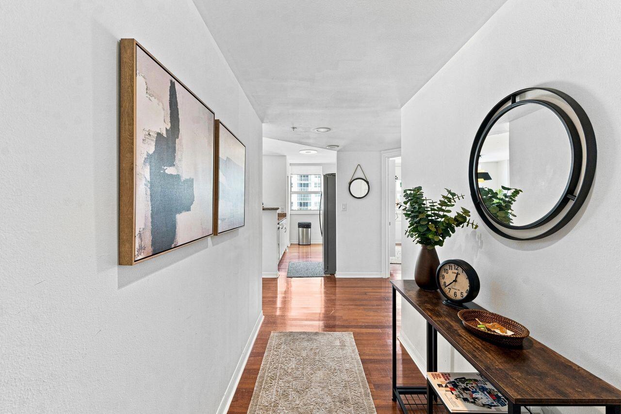 1155 BRICKELL BAY #2802, Miami FL 33131