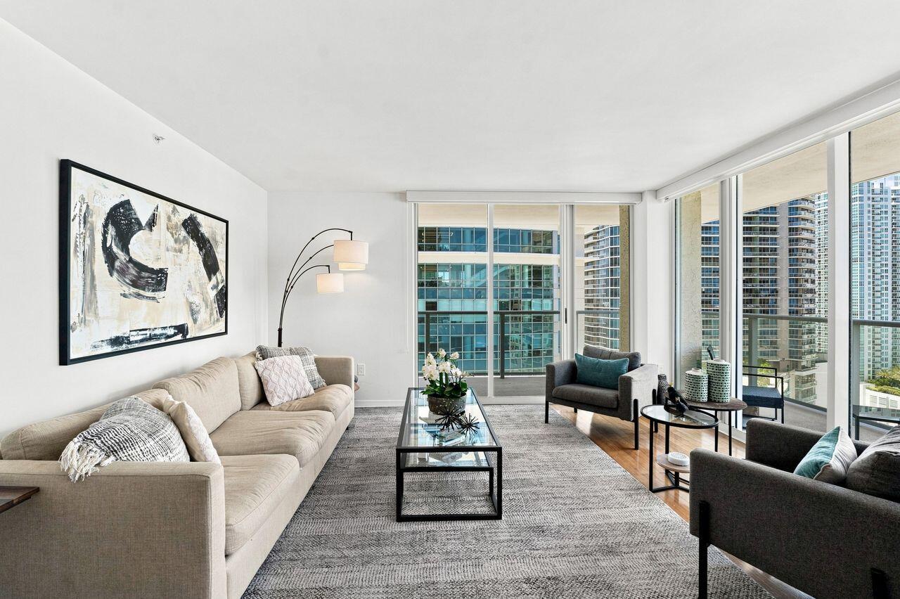 1155 BRICKELL BAY #2802, Miami FL 33131