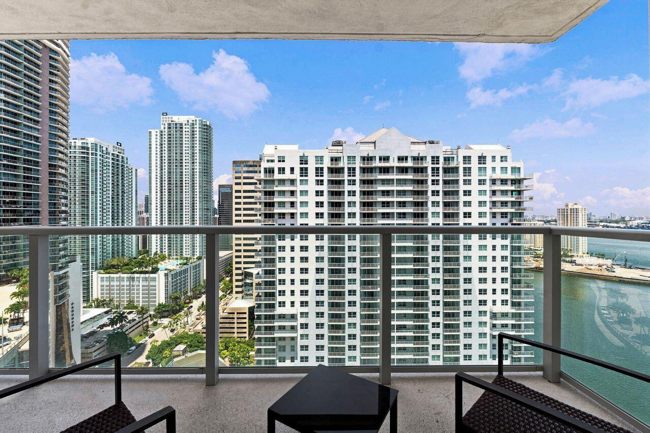 1155 BRICKELL BAY #2802, Miami FL 33131