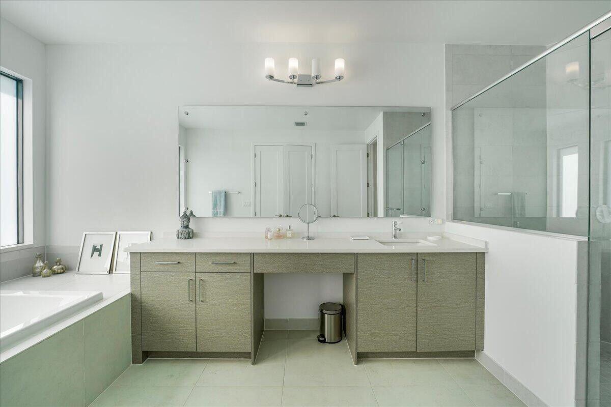 17496 Sparkling River, Boca Raton FL 33496