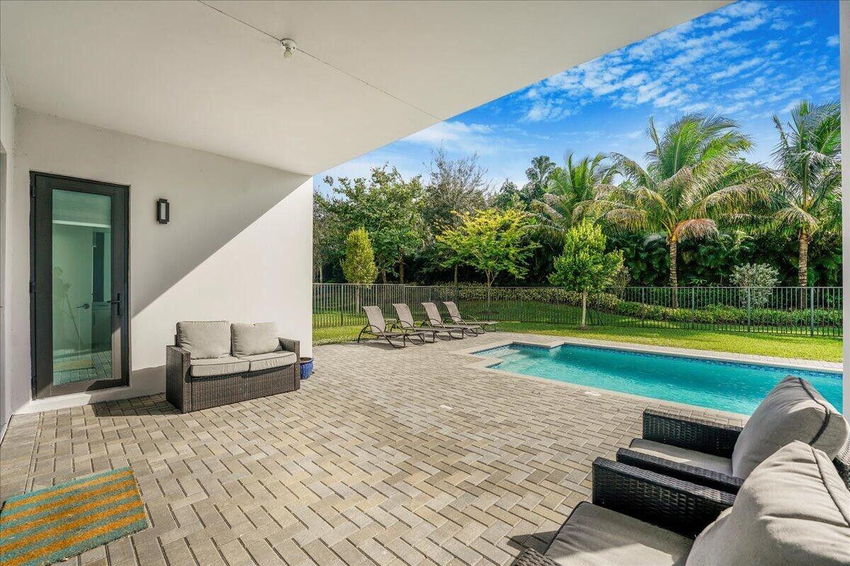 17496 Sparkling River, Boca Raton FL 33496
