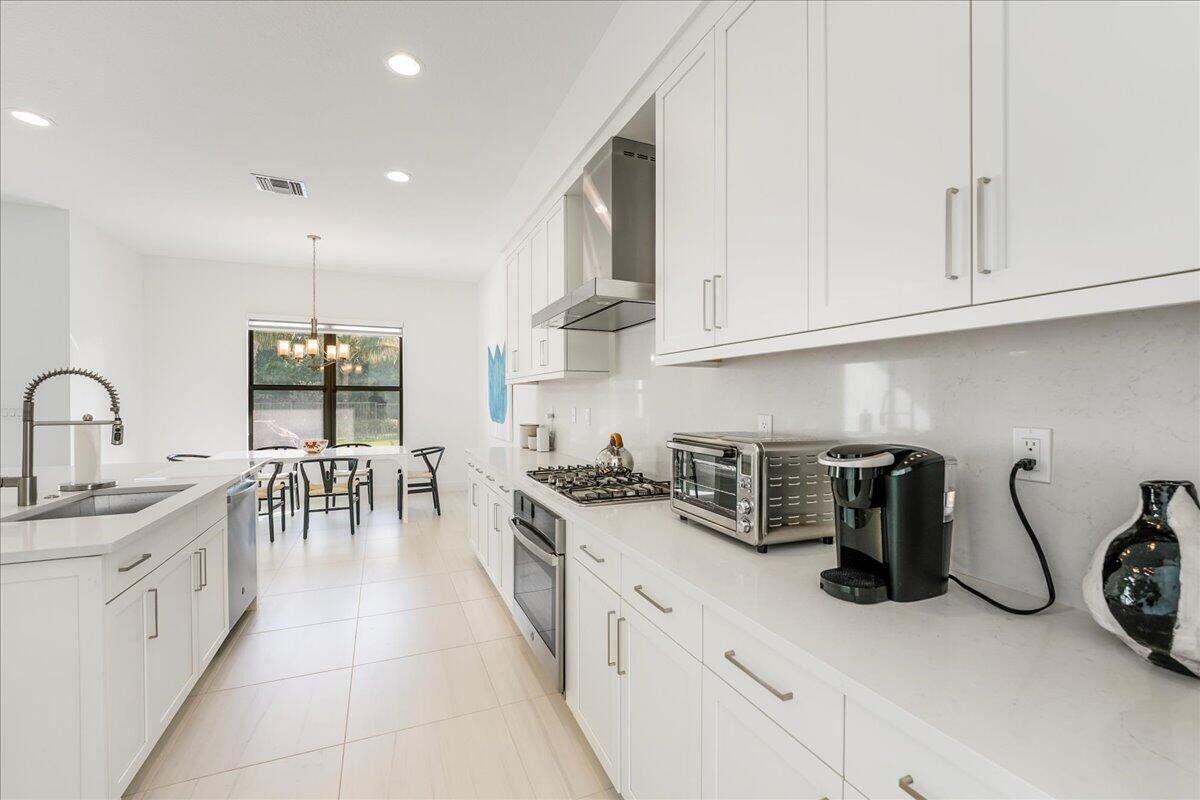 17496 Sparkling River, Boca Raton FL 33496