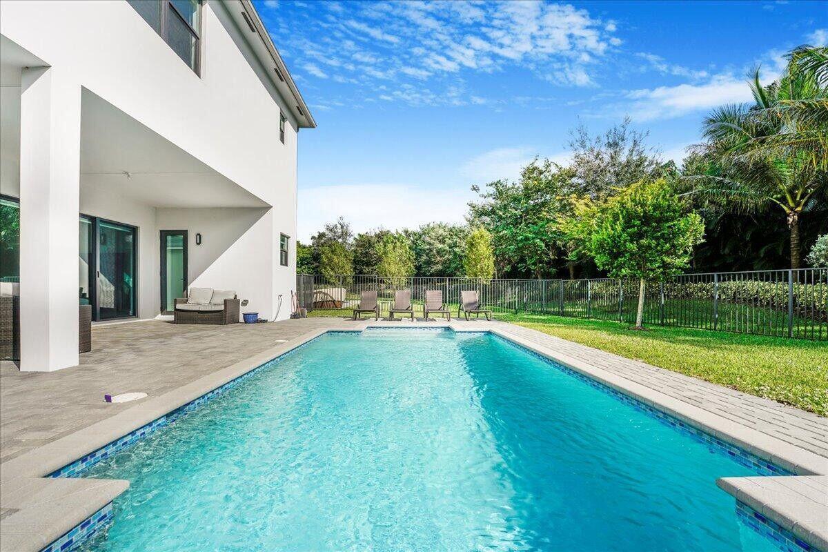 17496 Sparkling River, Boca Raton FL 33496