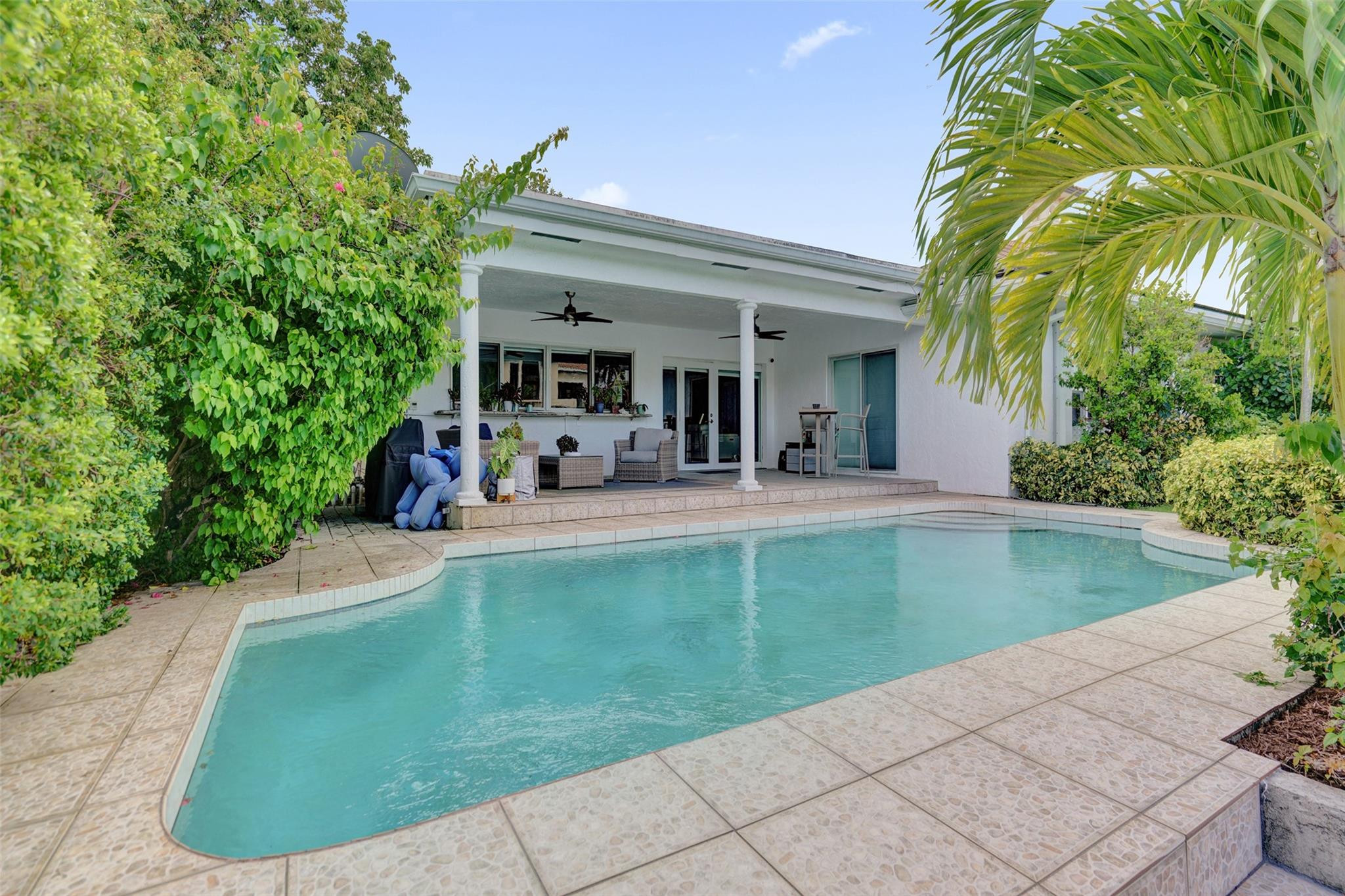 2427 Sea Island, Fort Lauderdale FL 33301