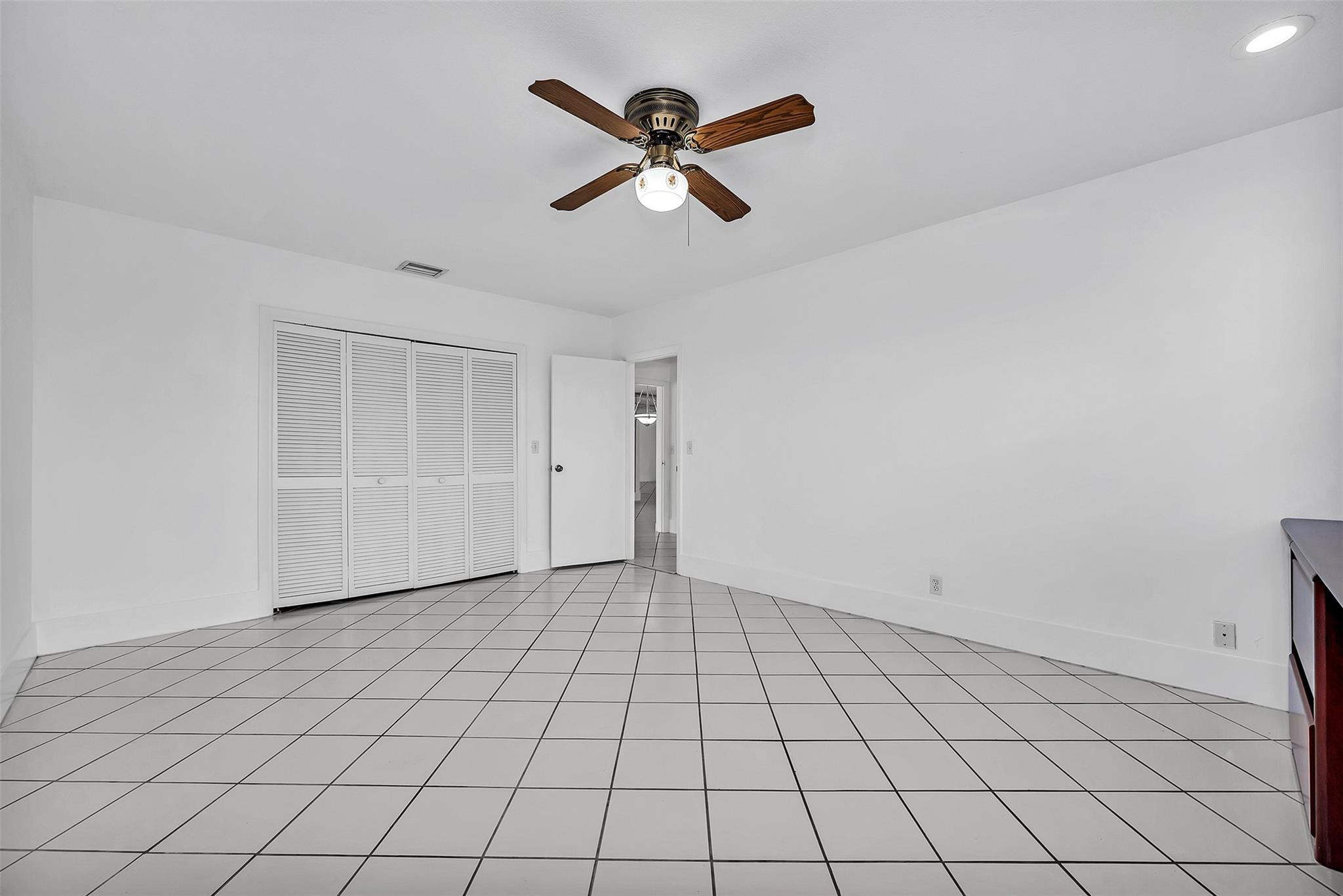 2427 Sea Island, Fort Lauderdale FL 33301