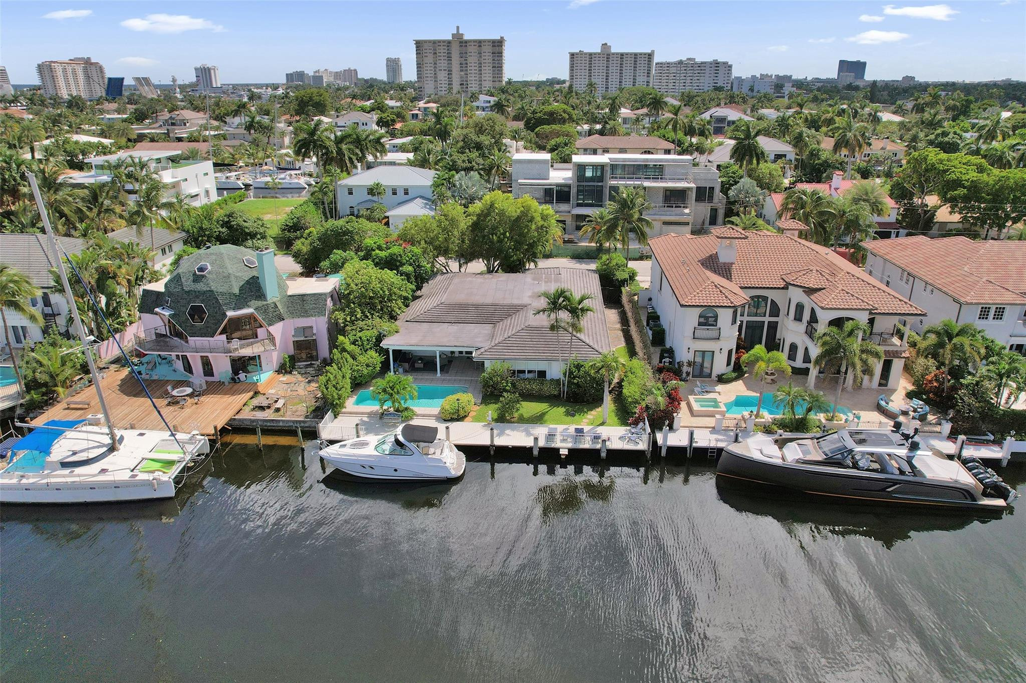 2427 Sea Island, Fort Lauderdale FL 33301