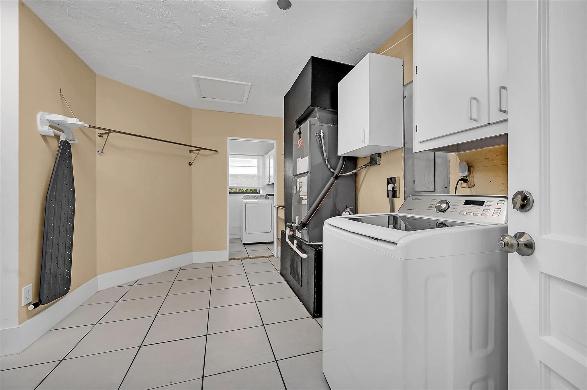 2427 Sea Island, Fort Lauderdale FL 33301