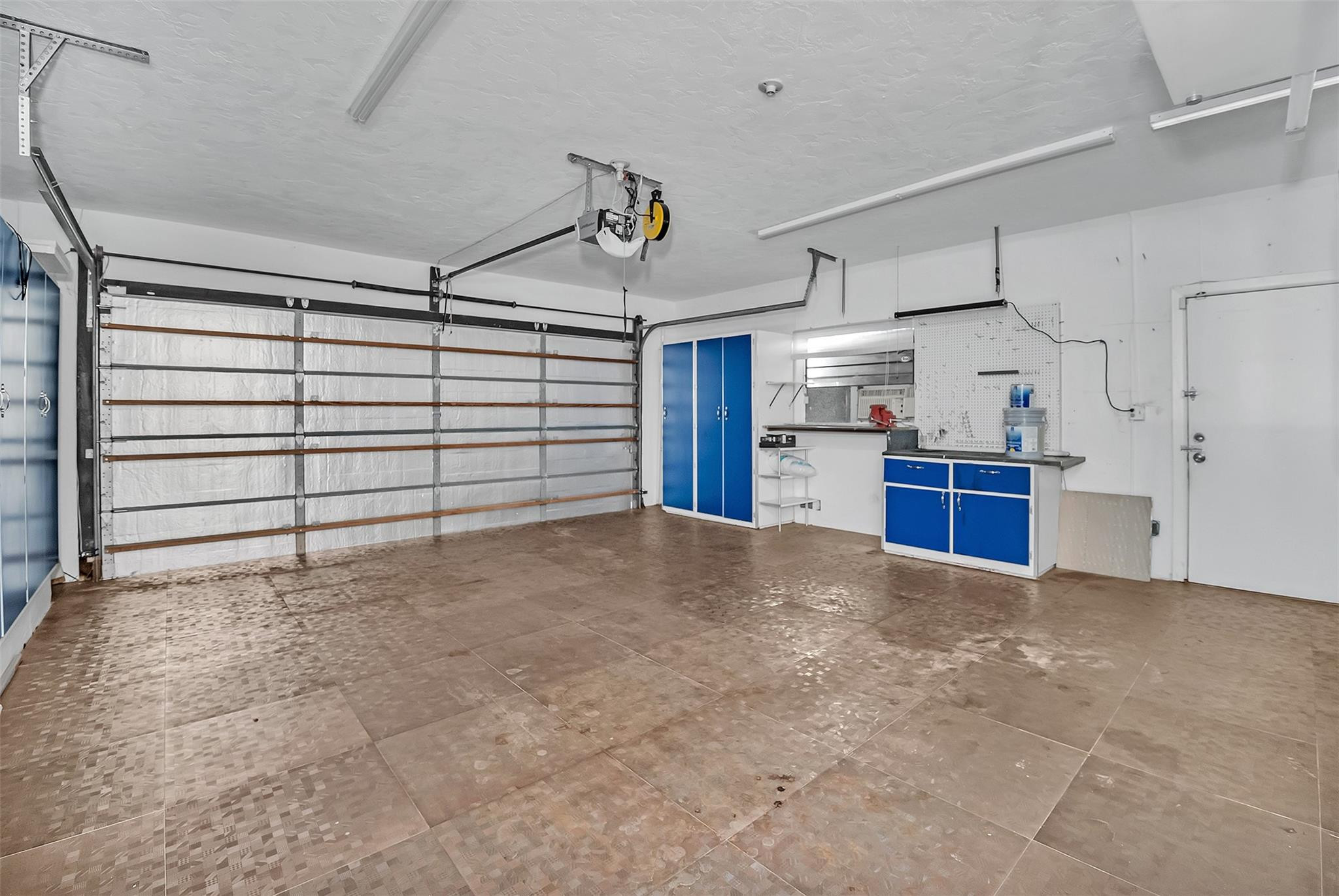 2427 Sea Island, Fort Lauderdale FL 33301
