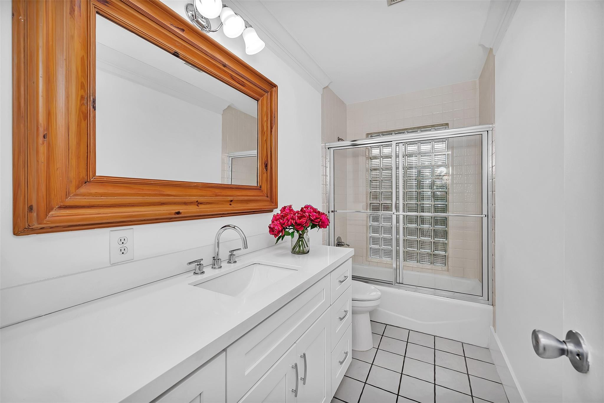 2427 Sea Island, Fort Lauderdale FL 33301