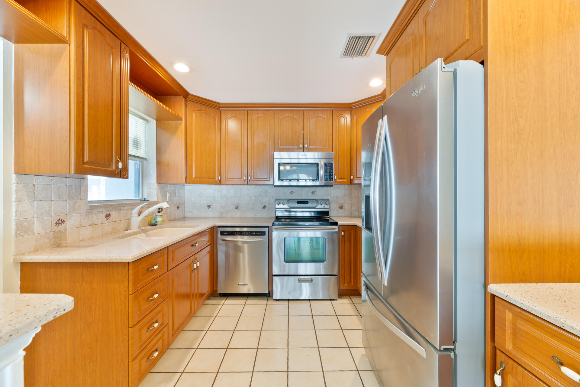 821 SE 16th, Deerfield Beach FL 33441