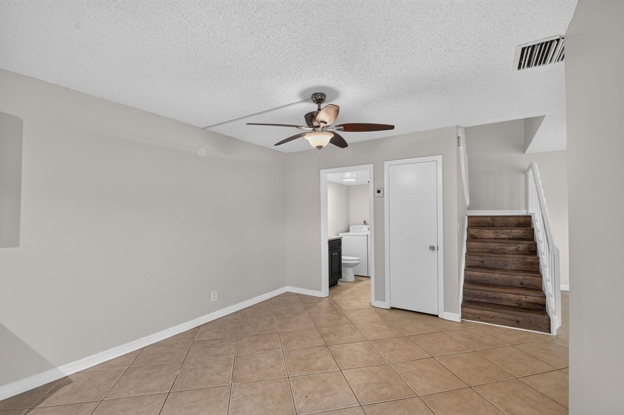 744 SPRINGDALE, Palm Springs FL 33461
