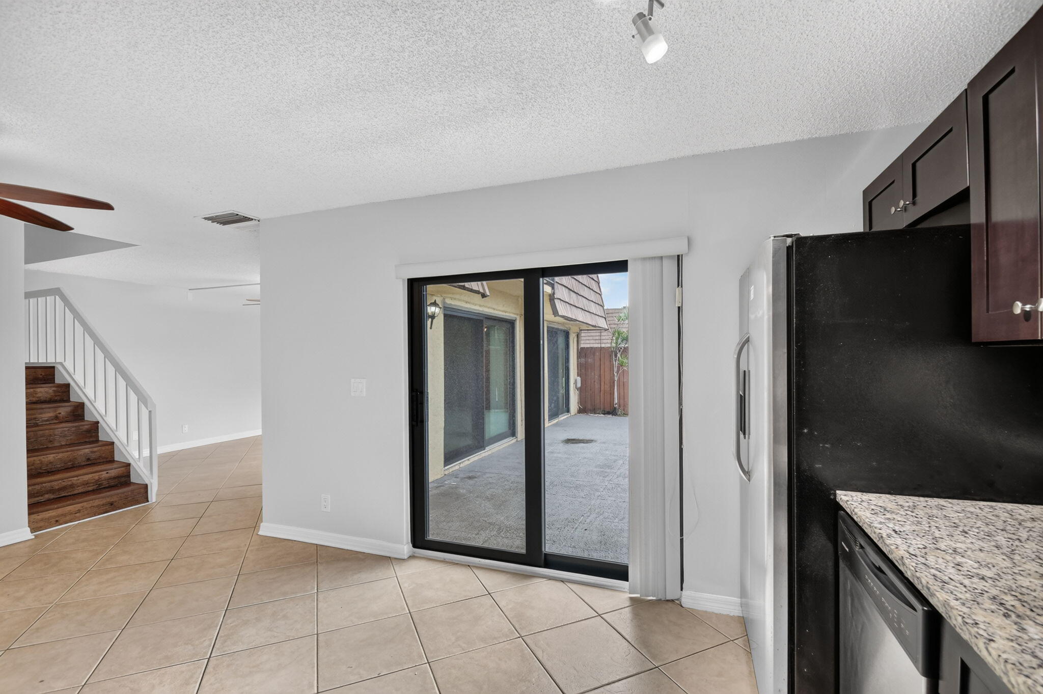 744 SPRINGDALE, Palm Springs FL 33461