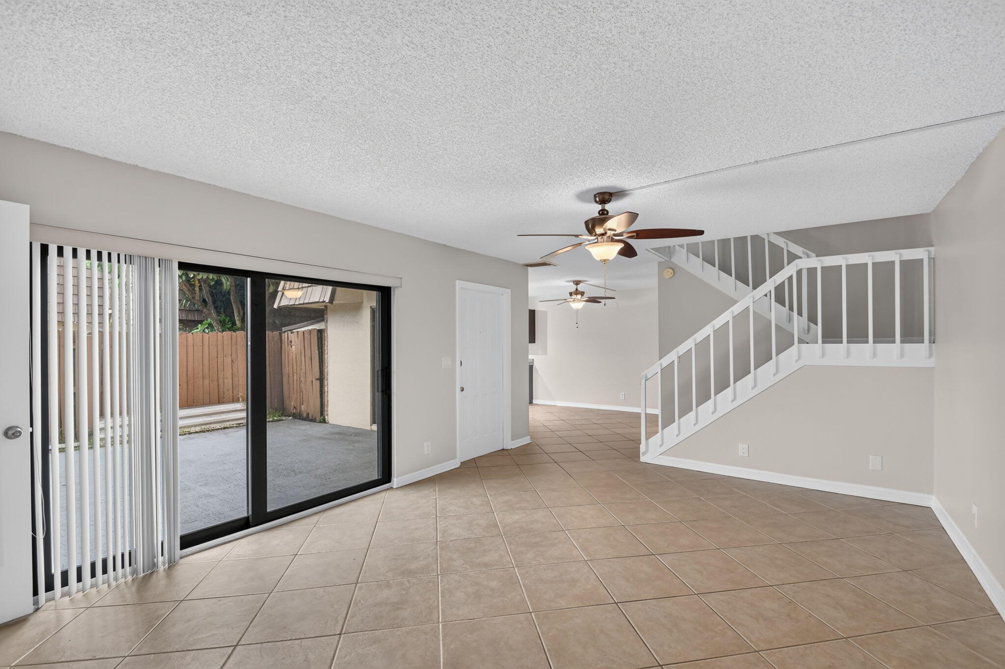 744 SPRINGDALE, Palm Springs FL 33461