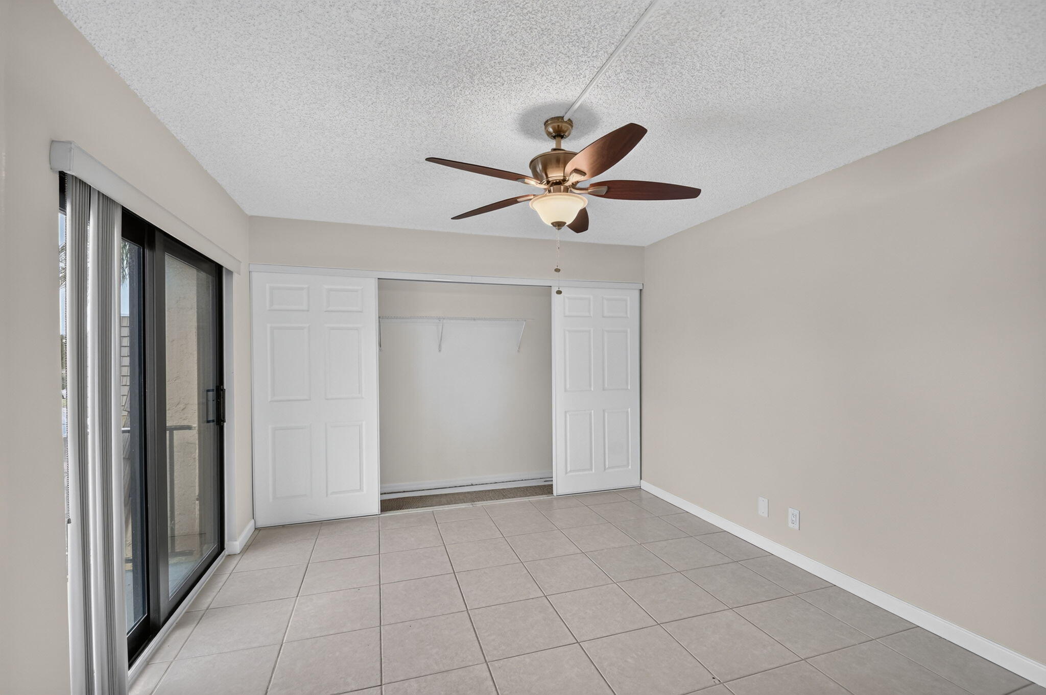 744 SPRINGDALE, Palm Springs FL 33461