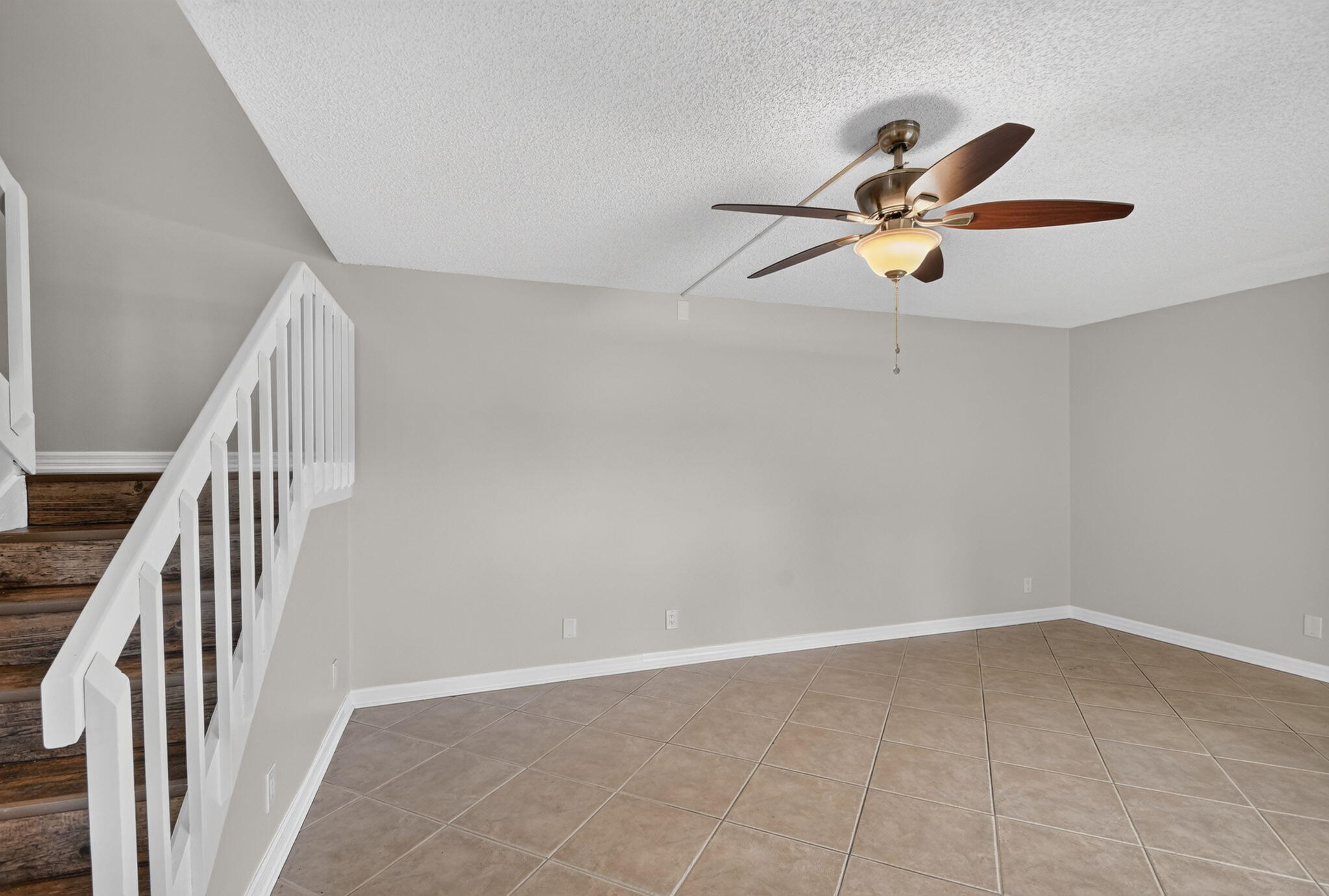 744 SPRINGDALE, Palm Springs FL 33461