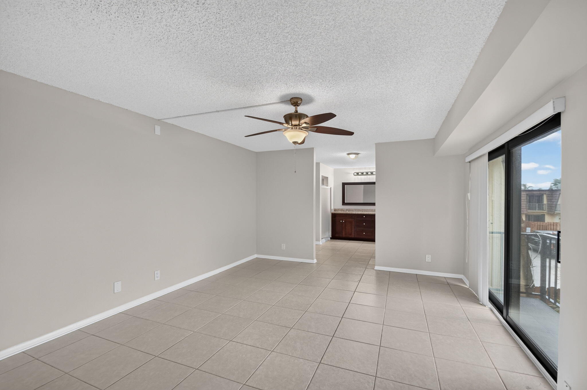 744 SPRINGDALE, Palm Springs FL 33461