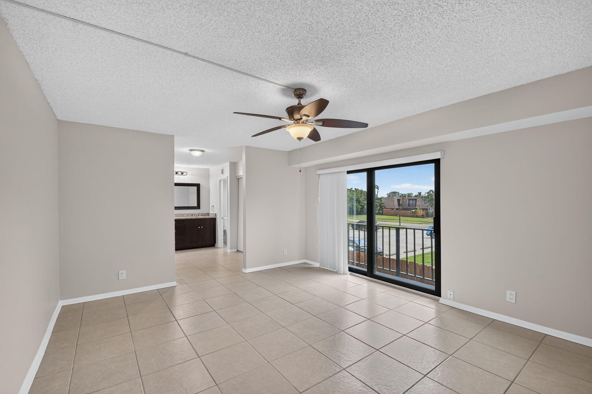 744 SPRINGDALE, Palm Springs FL 33461