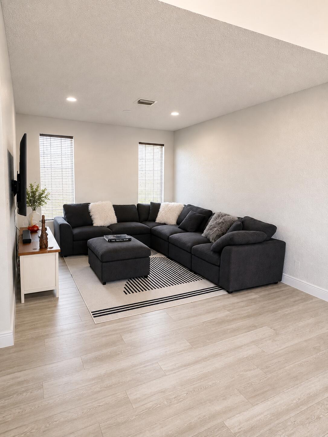 332 NW 107TH, Pembroke Pines FL 33026