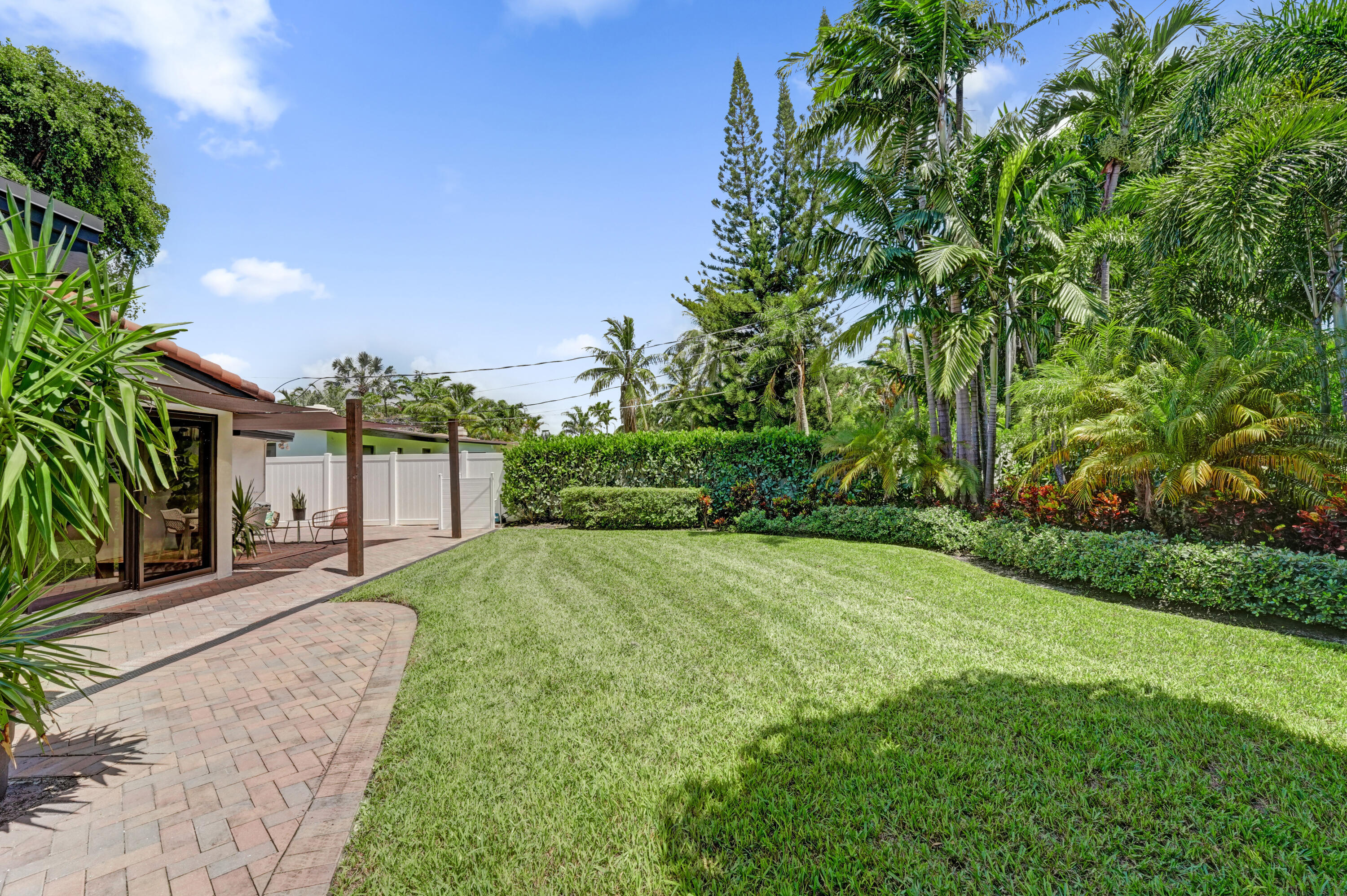1424 NE 16TH, Fort Lauderdale FL 33304