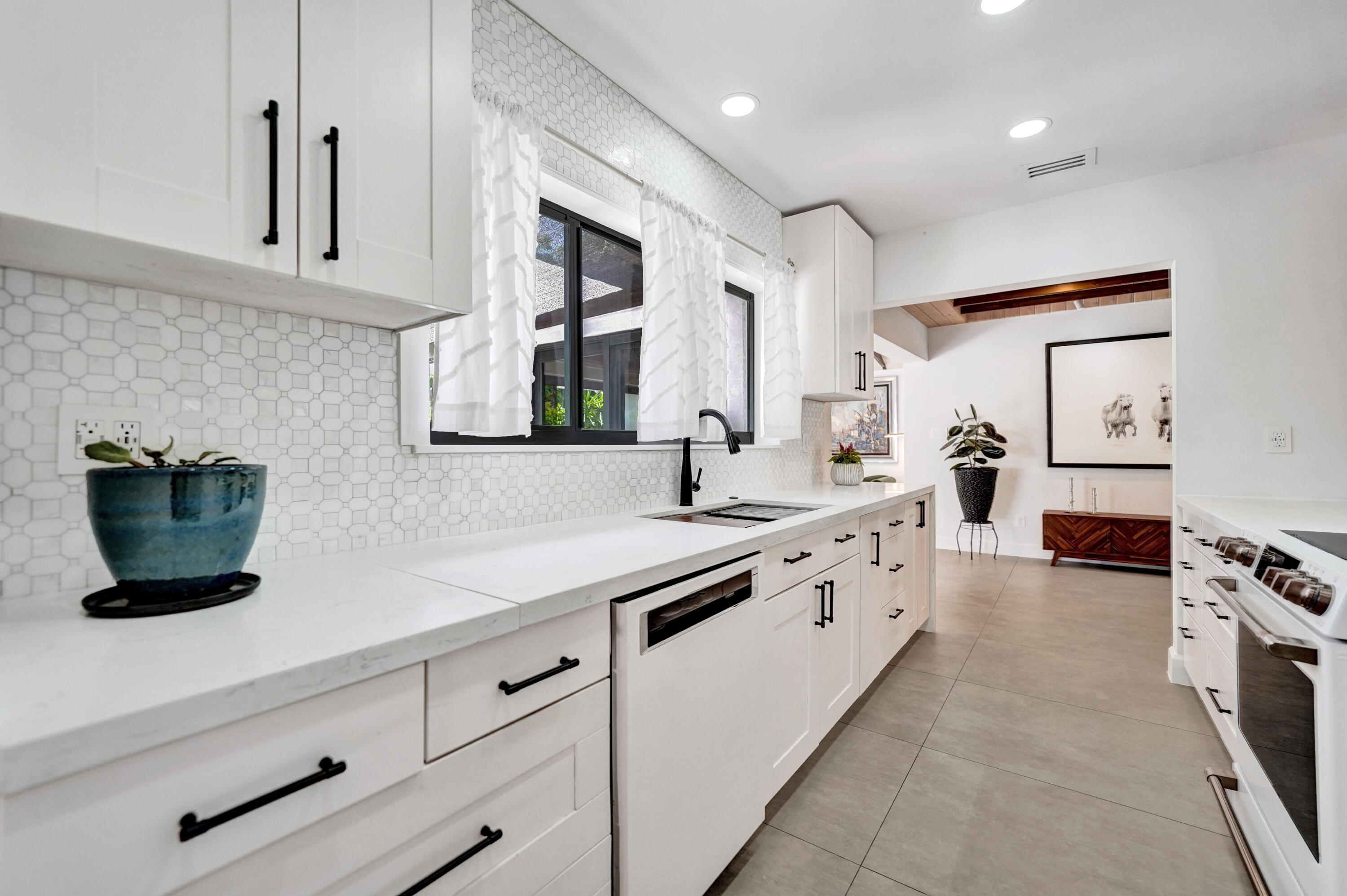 1424 NE 16TH, Fort Lauderdale FL 33304