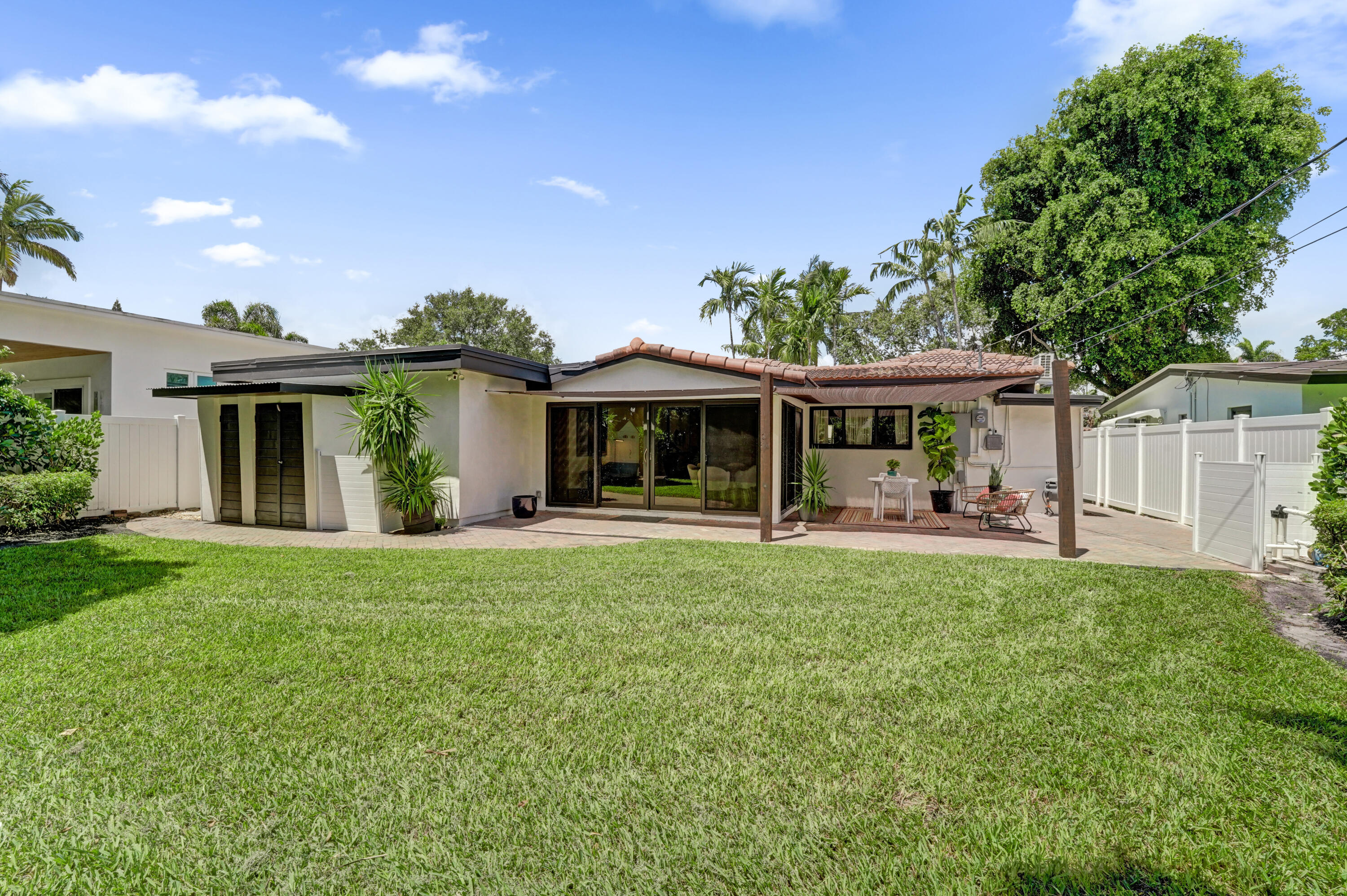 1424 NE 16TH, Fort Lauderdale FL 33304