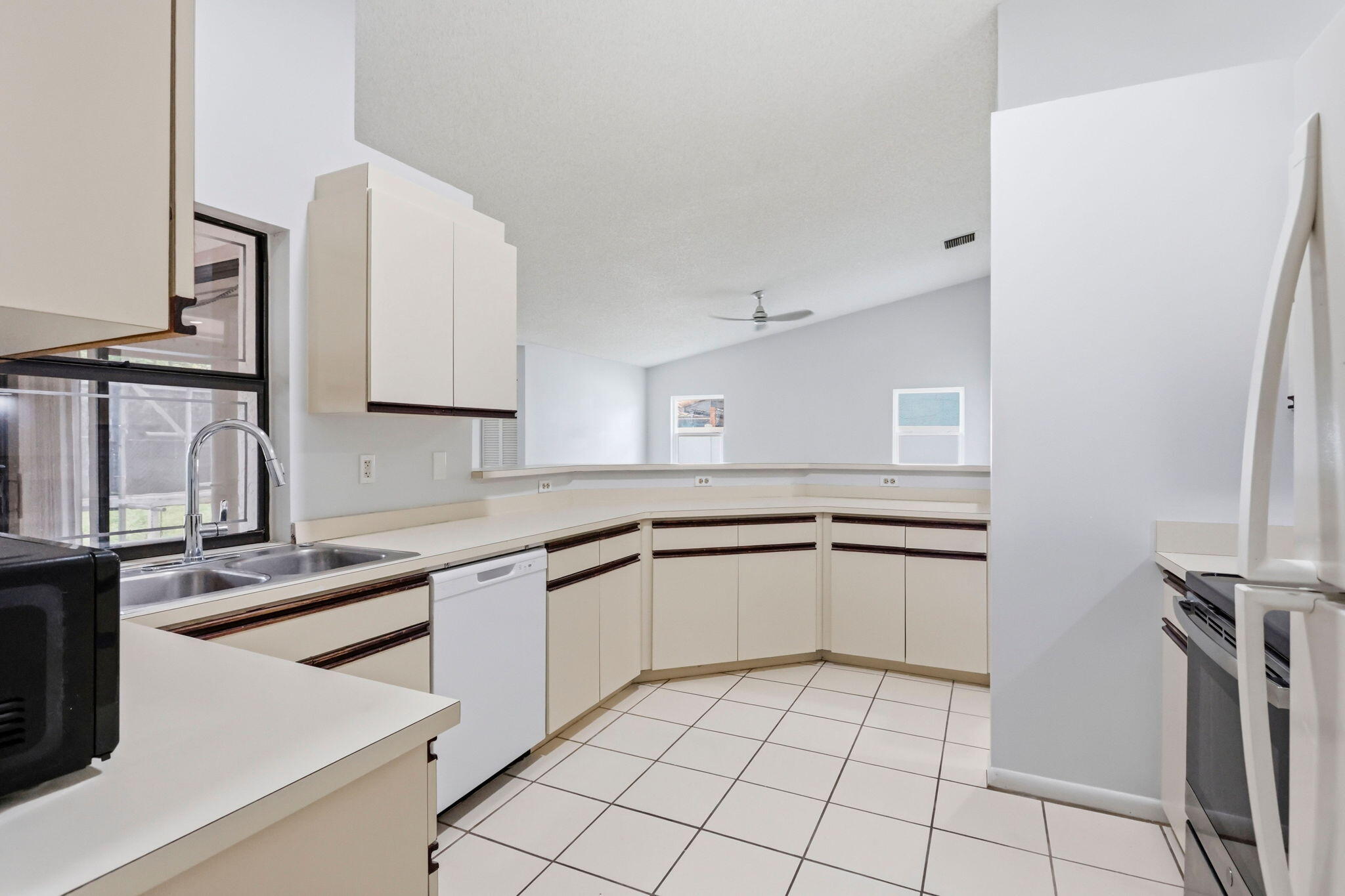 2171 NW 76th, Margate FL 33063