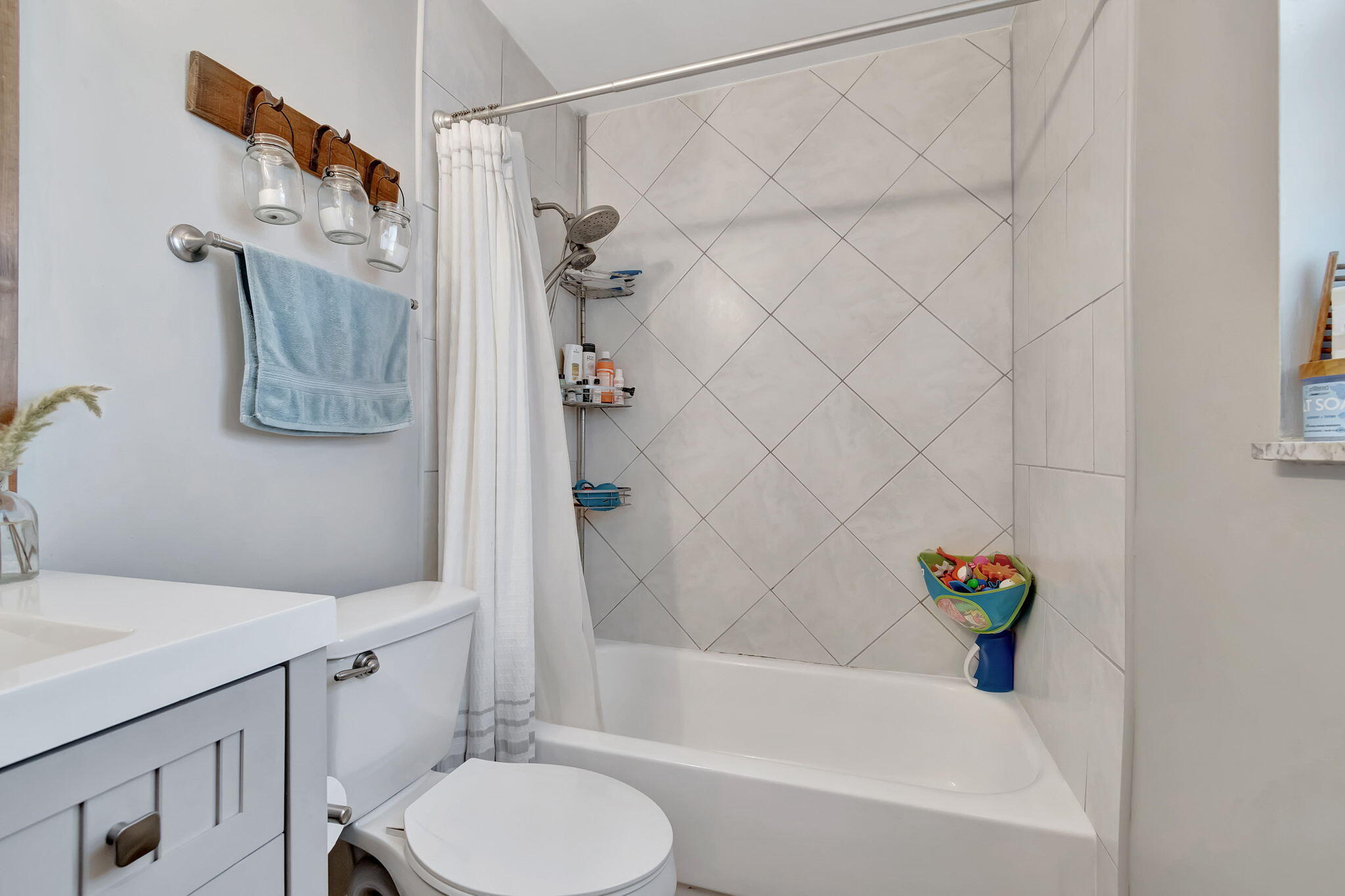 1066 SW 25TH, Boynton Beach FL 33426