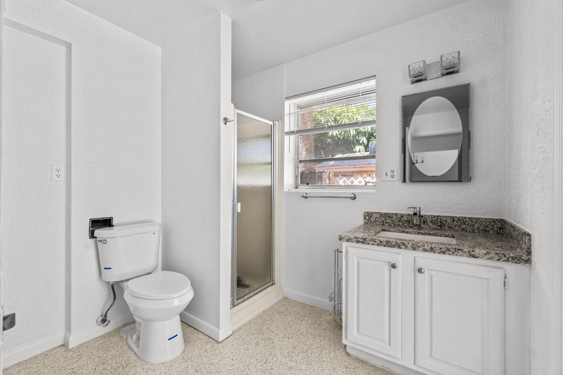 211 Sunrise #5, Lantana FL 33460